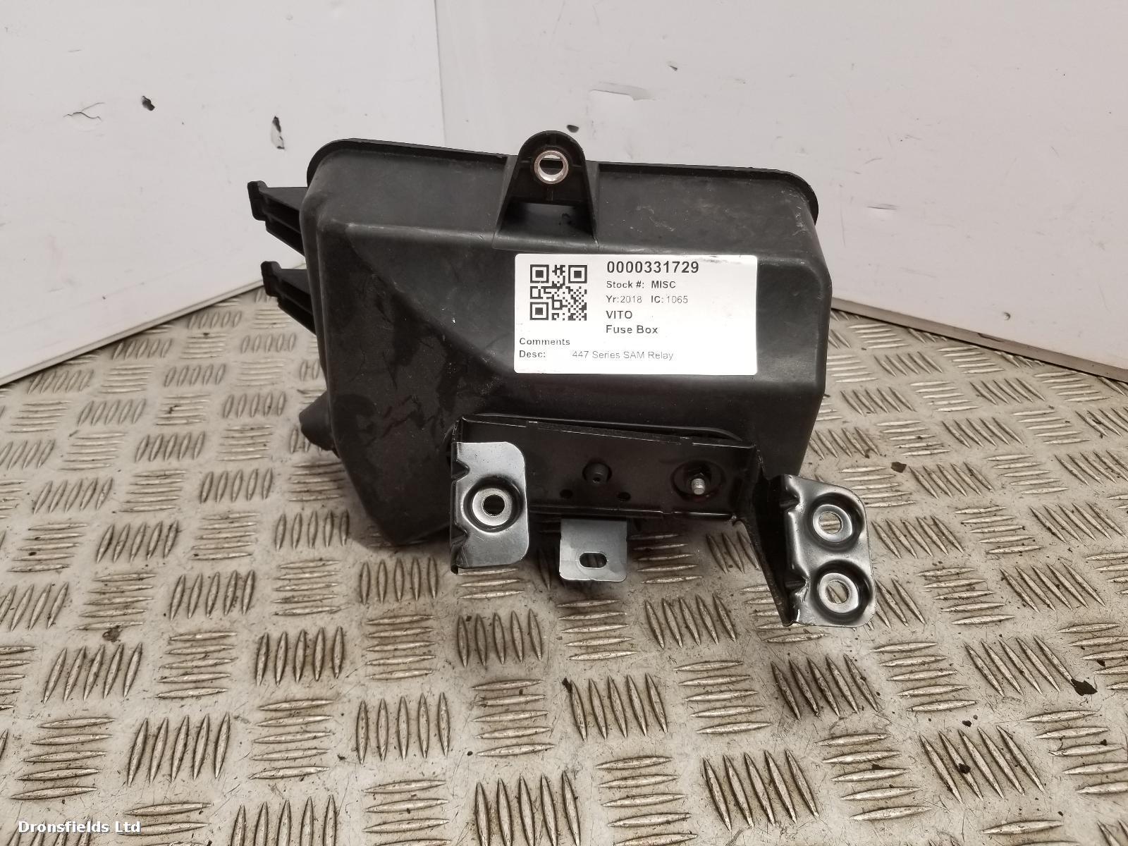 View Auto part Fuse Box Mercedes Vito 2018
