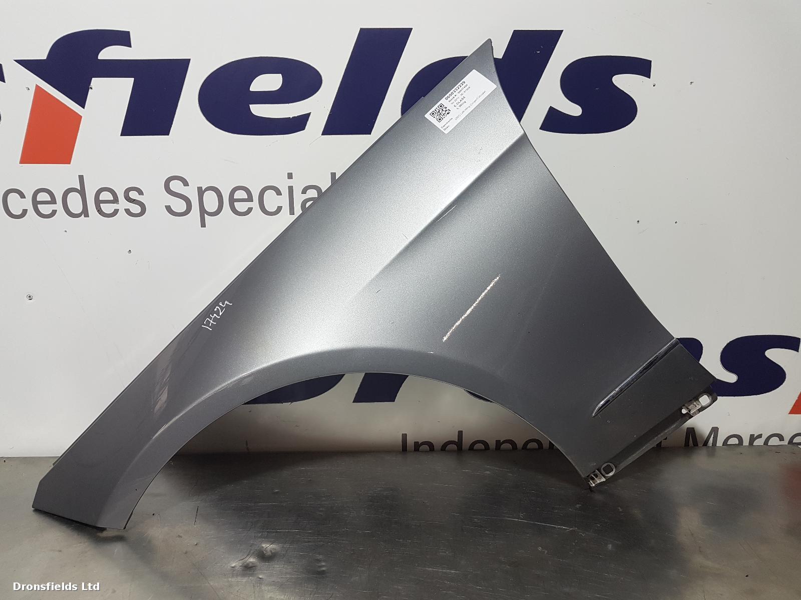 View Auto part L Wing Mercedes E Class 2012