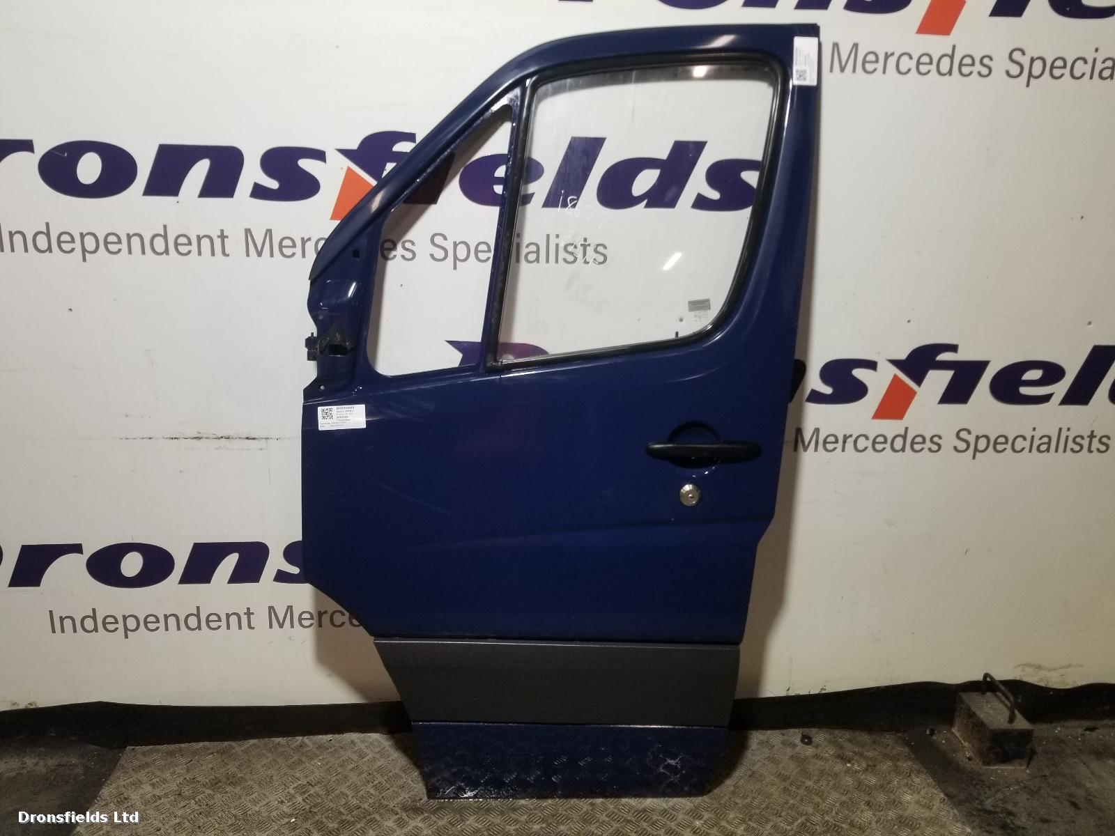View Auto part L Front Door Mercedes Sprinter 2016