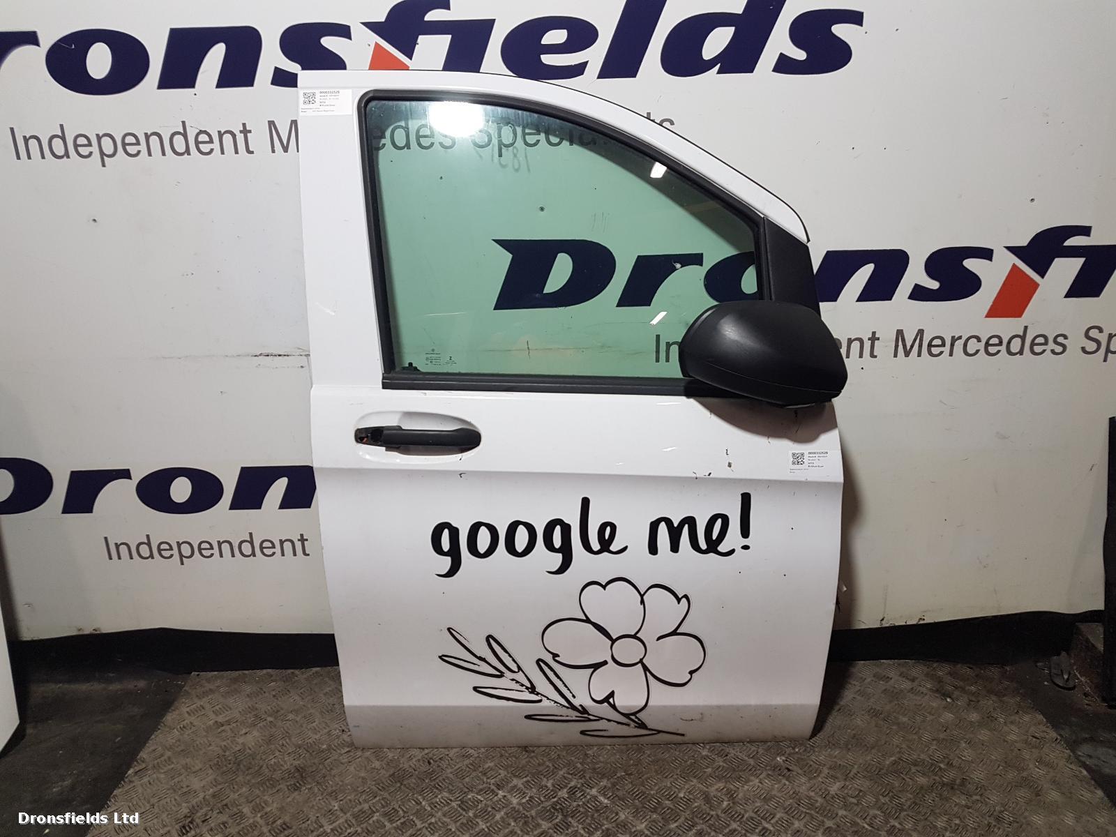 View Auto part R Front Door Mercedes Vito 2021