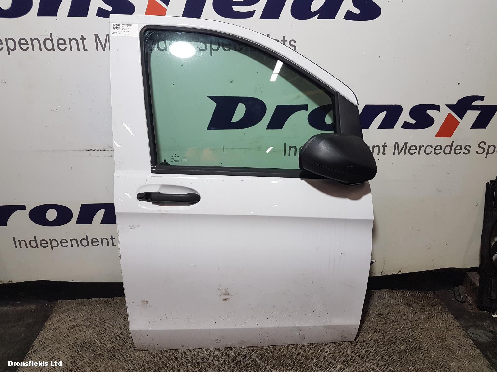 View Auto part R Front Door Mercedes Vito 2018