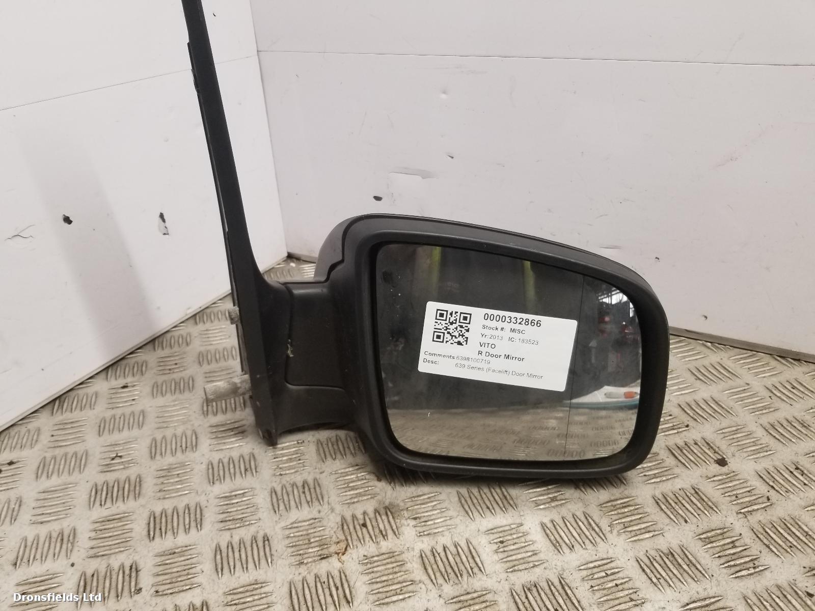 View Auto part R Door Mirror Mercedes Vito 2013