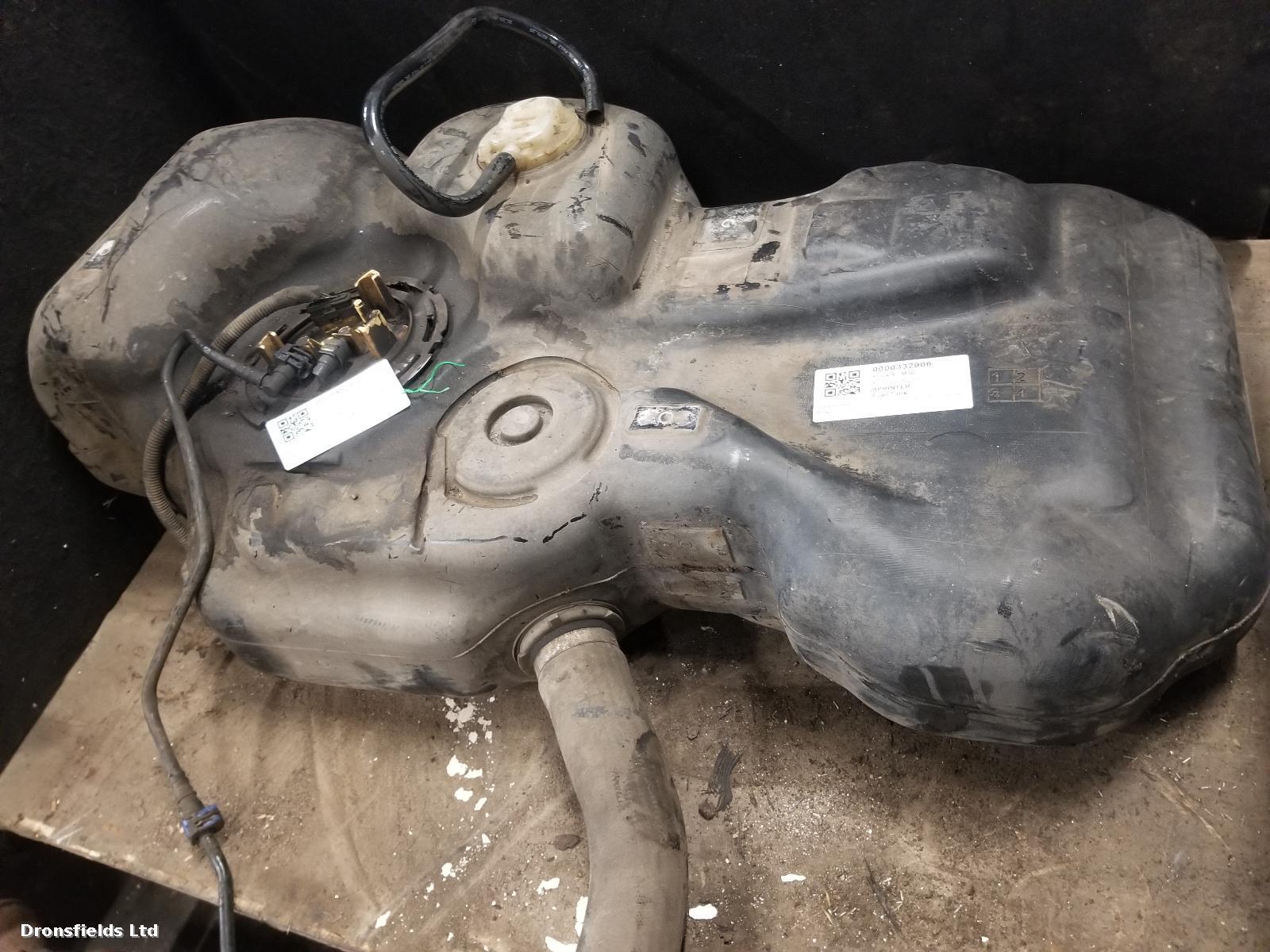 View Auto part Fuel Tank Mercedes Sprinter 2021