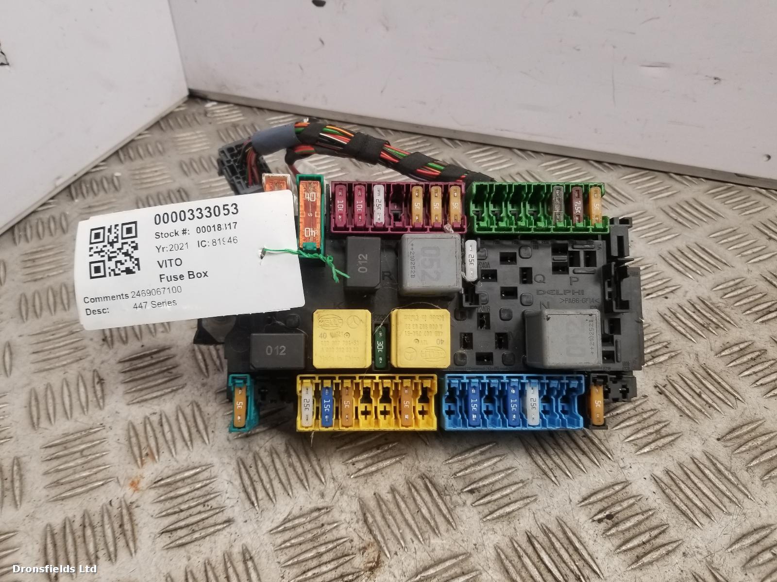 View Auto part Fuse Box Mercedes Vito 2021