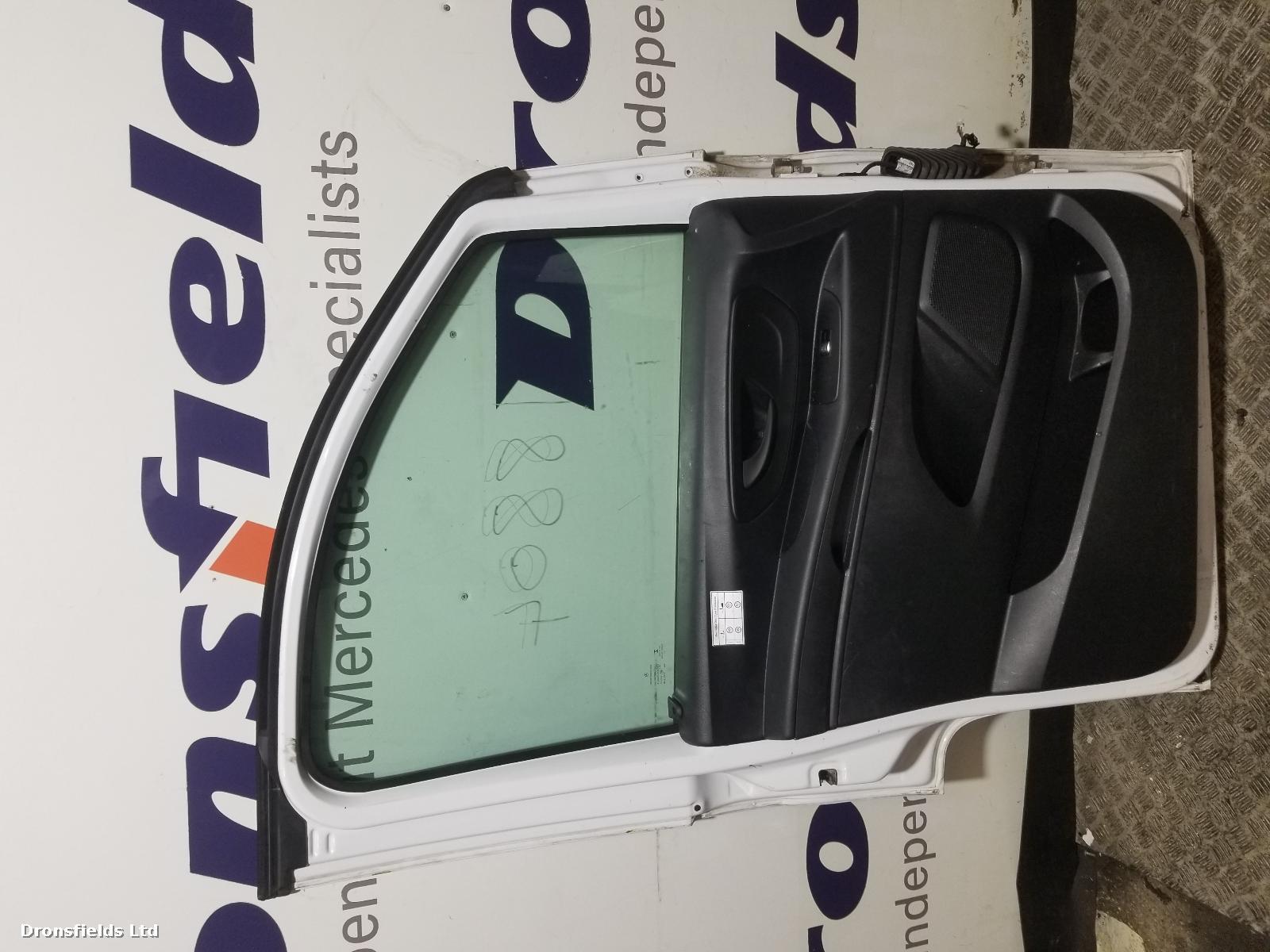 View Auto part L Front Door Mercedes Vito 2021