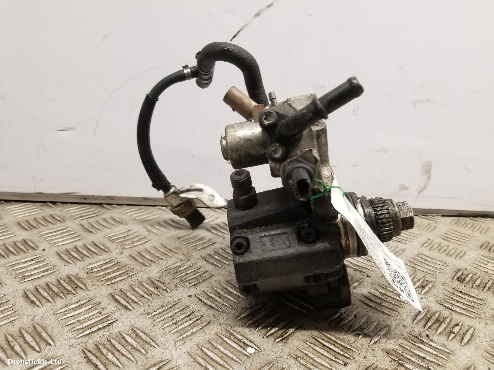 View Auto part Injector Pump Mercedes Sprinter 2018