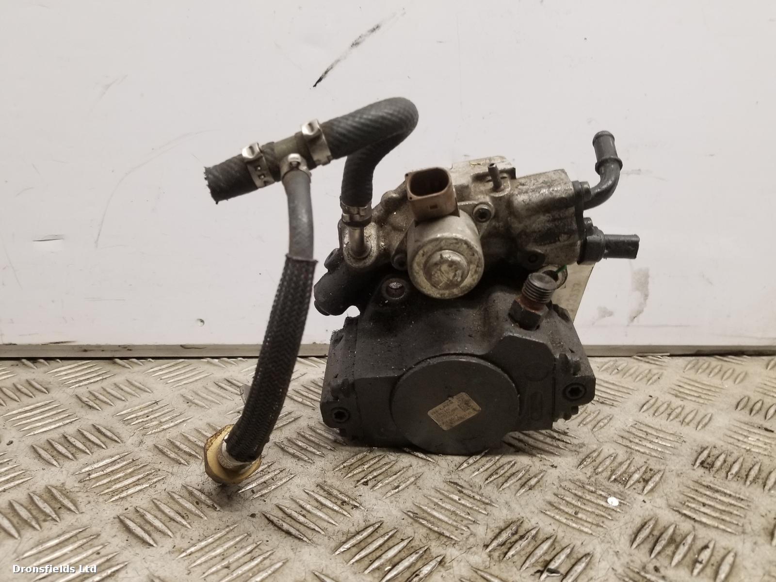 View Auto part Injector Pump Mercedes Sprinter 2018