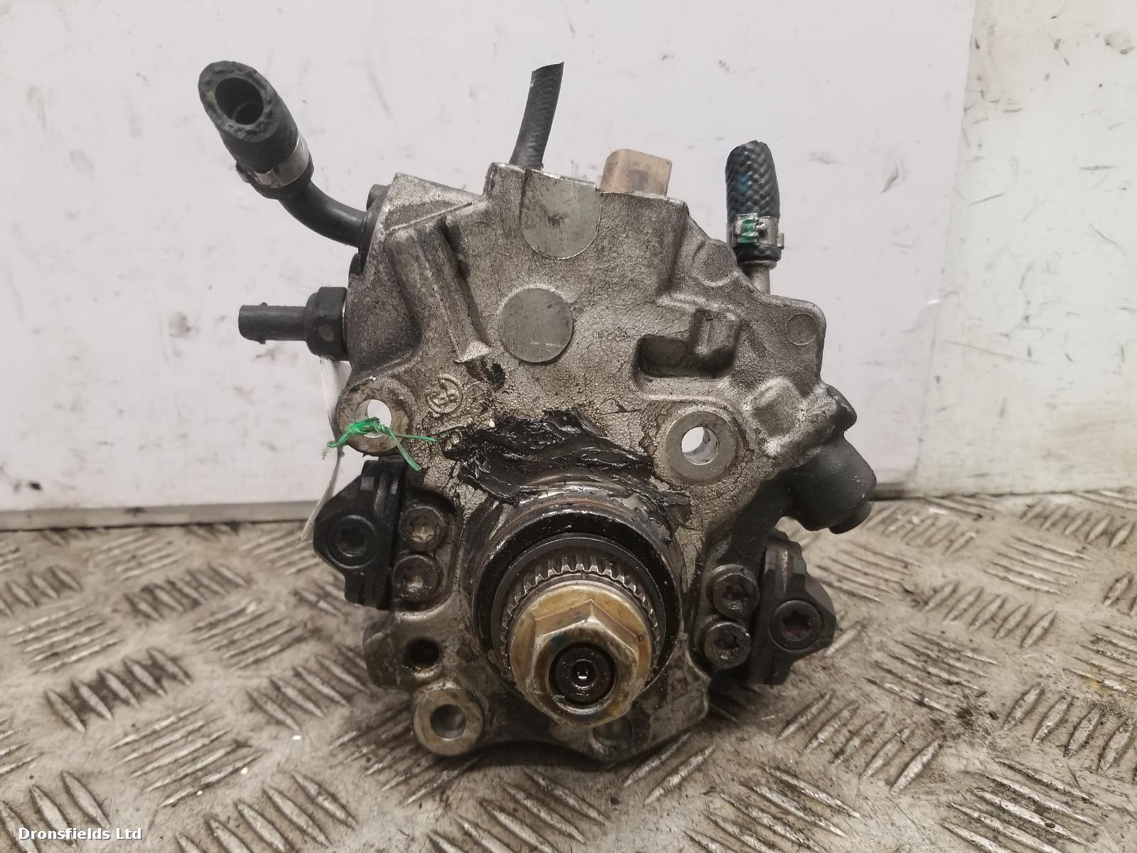 View Auto part Injector Pump Mercedes Sprinter 2018