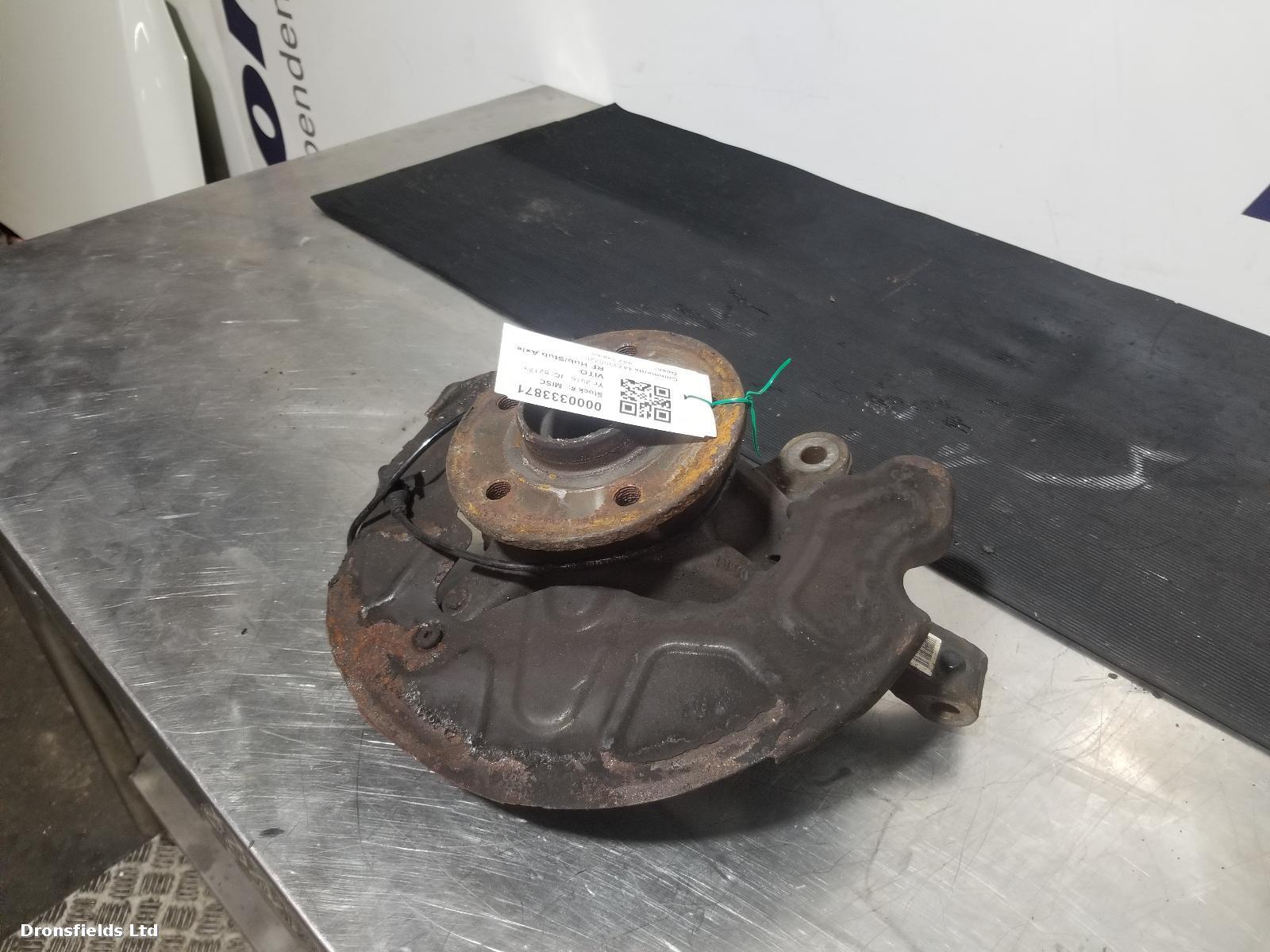 View Auto part RF Hub/Stub Axle Assembly Mercedes Vito 2016