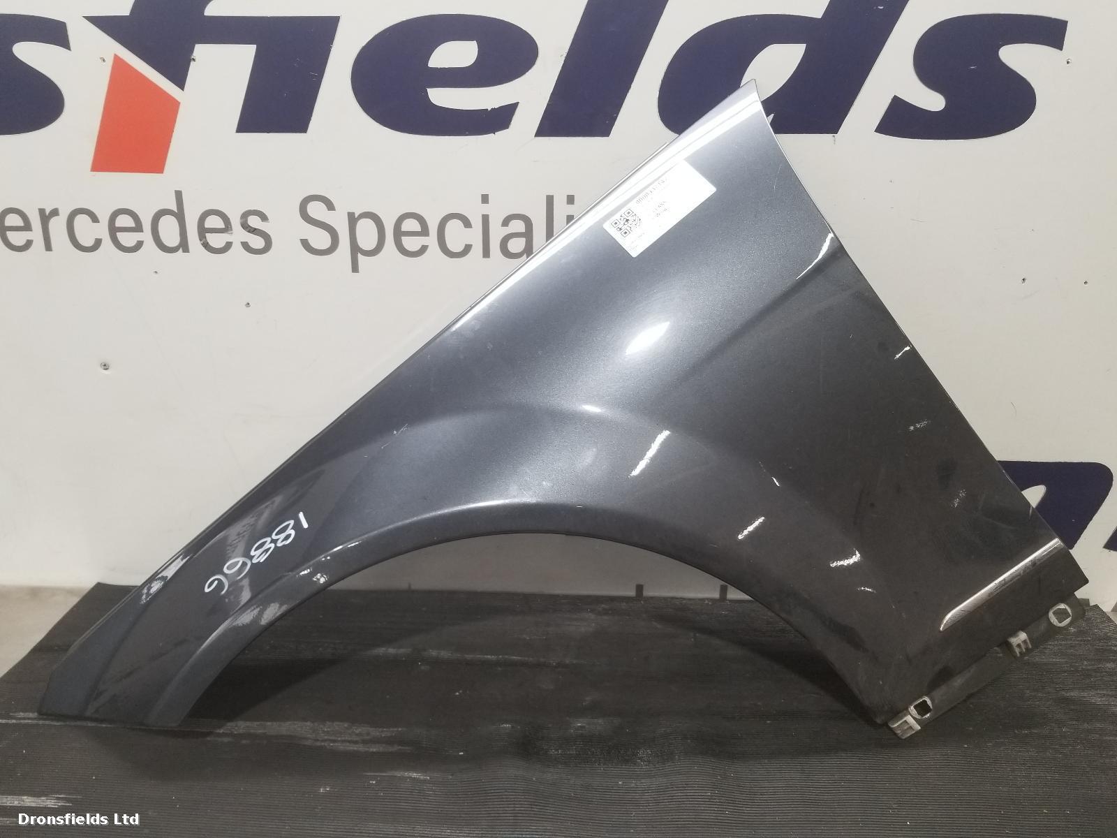 View Auto part L Wing Mercedes C Class 2009