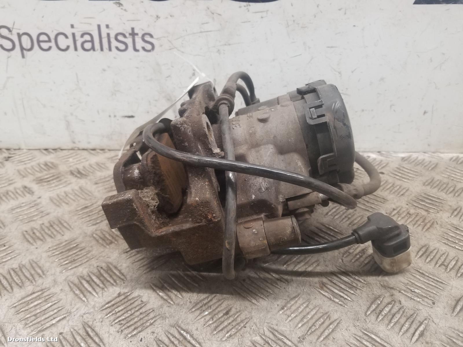 View Auto part Caliper Mercedes C Class 2017