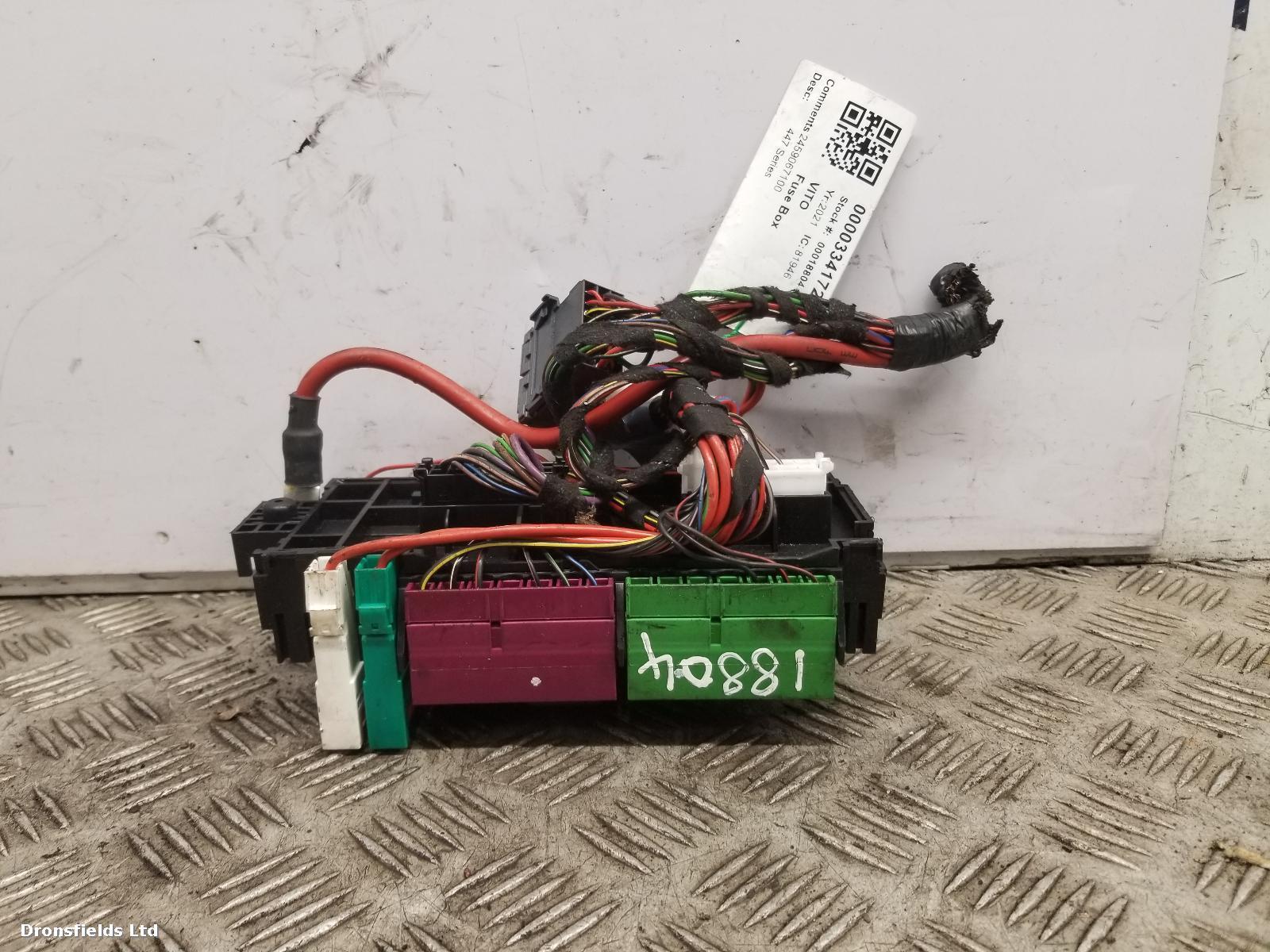 View Auto part Fuse Box Mercedes Vito 2021