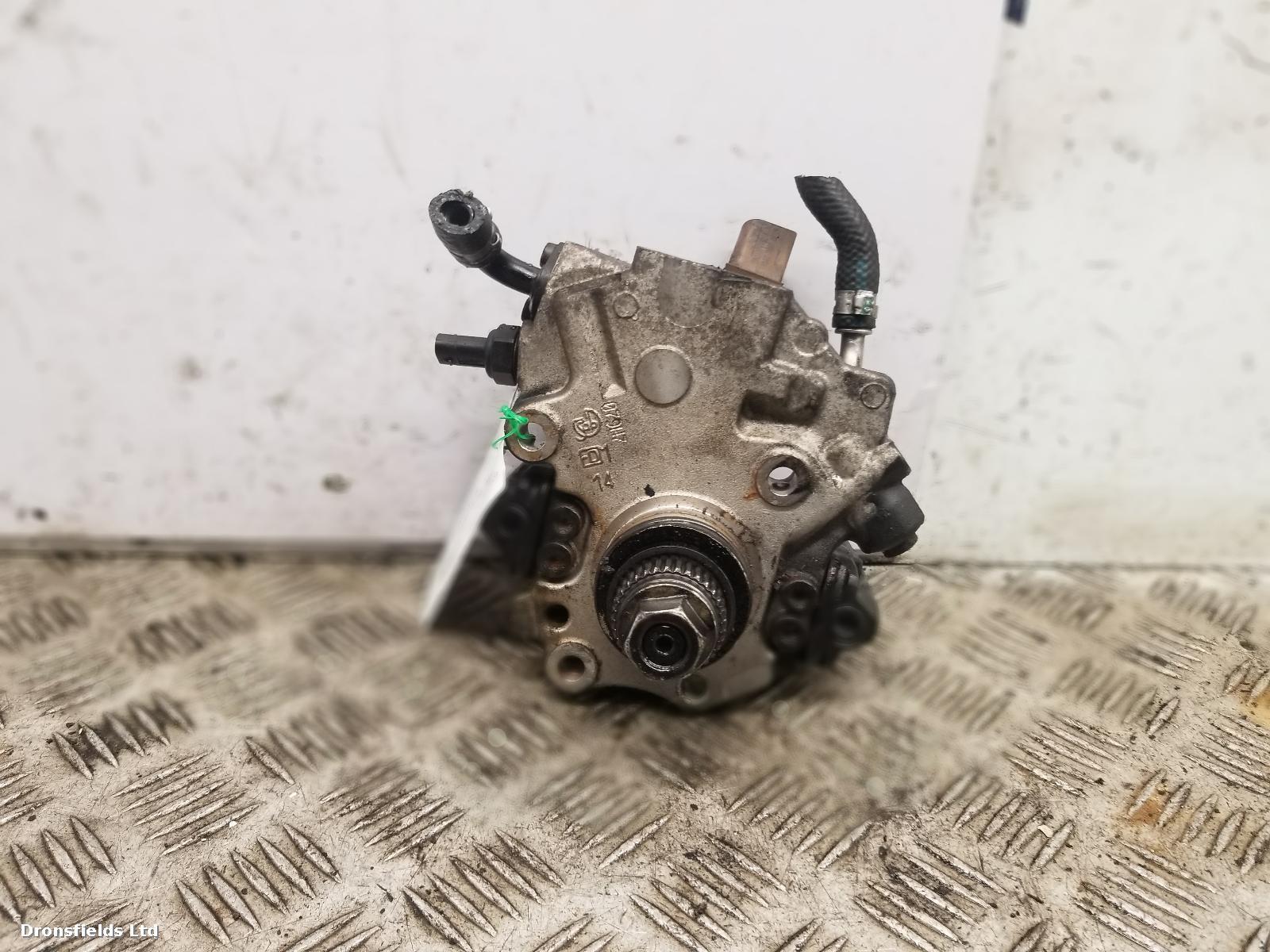 View Auto part Injector Pump Mercedes Sprinter 2018