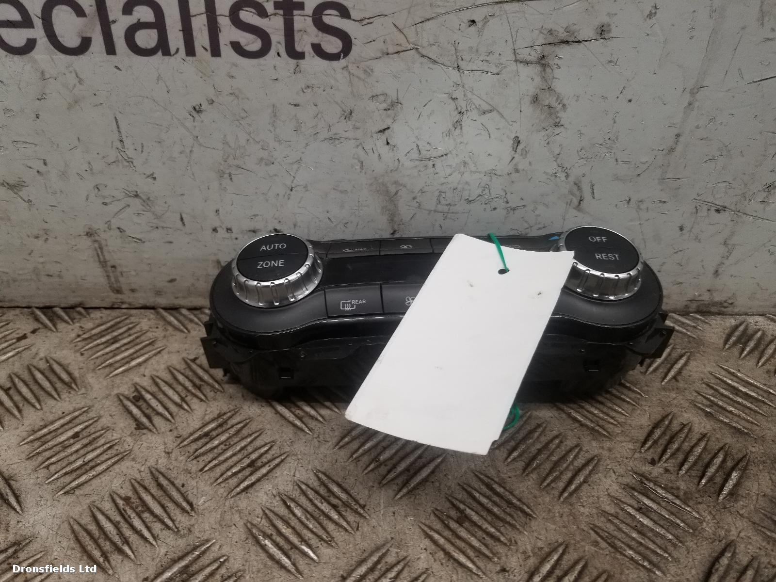 View Auto part Heater/AC Controller Mercedes Gla Class 2017