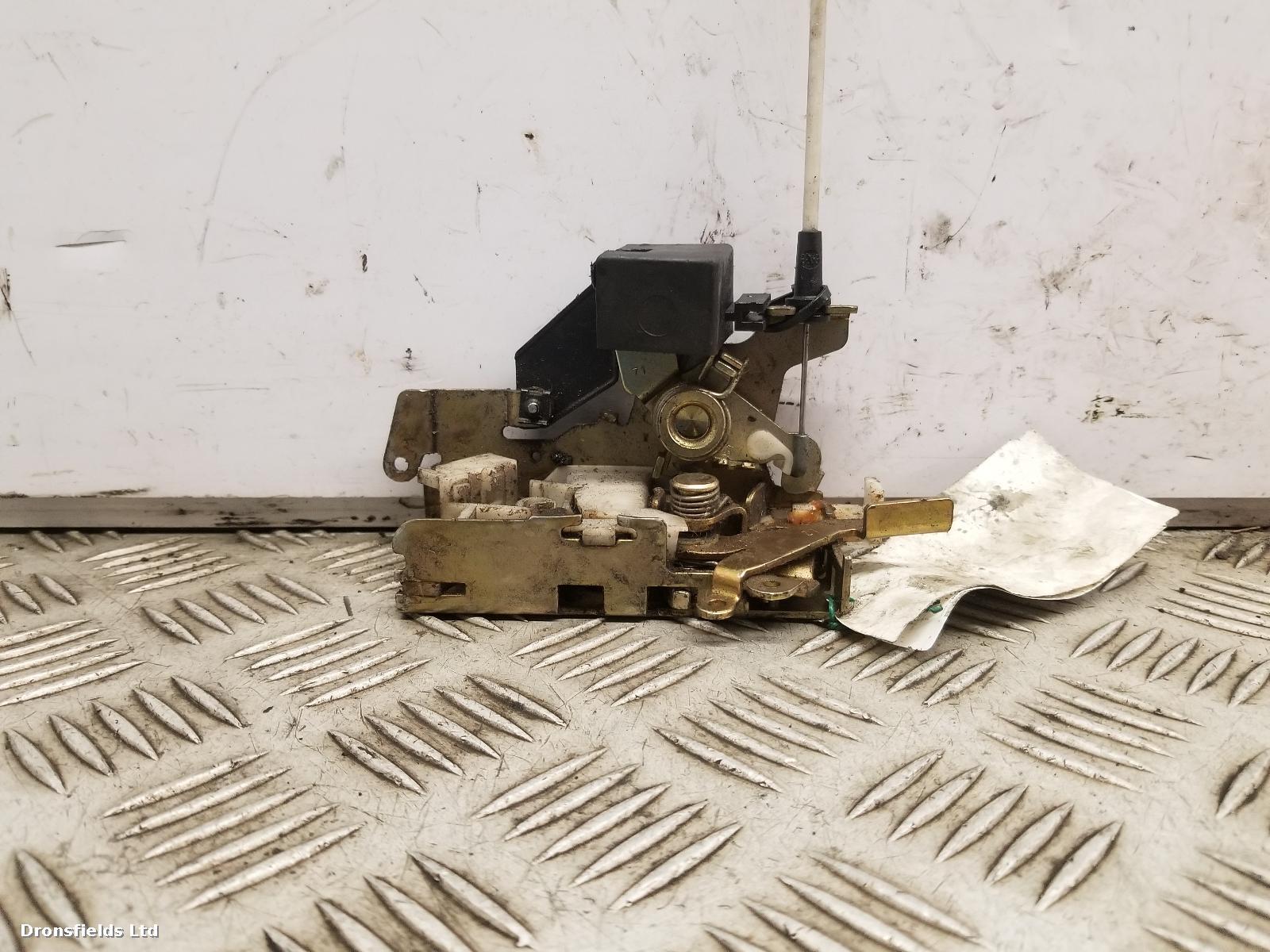 View Auto part Door Lock Assembly Mercedes Sprinter 2002