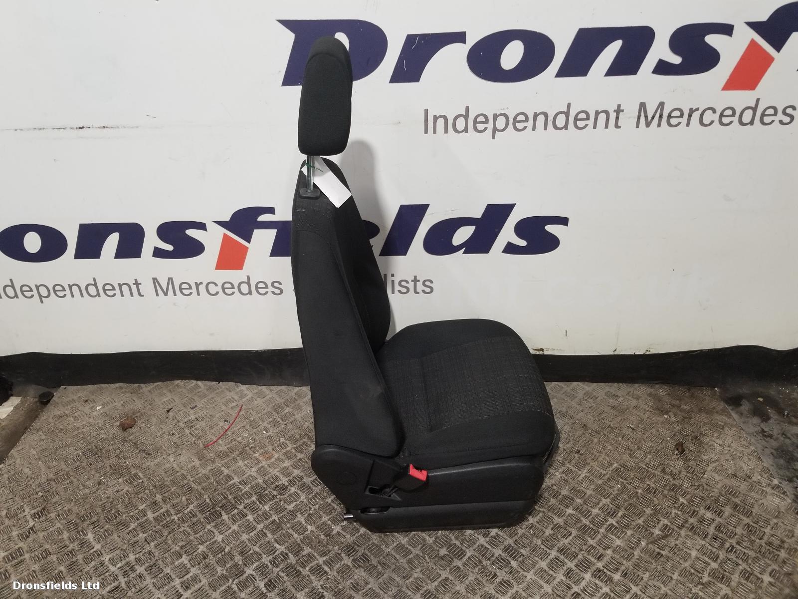View Auto part Front Seat Mercedes Sprinter 2018