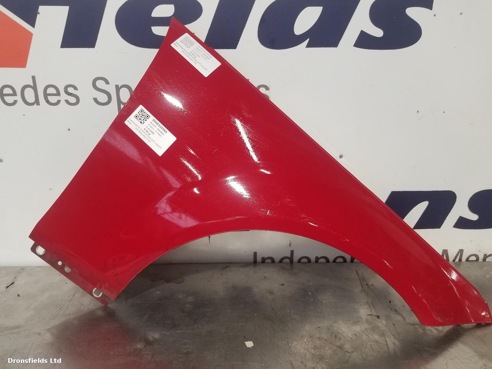 View Auto part R Wing Mercedes C Class 2014