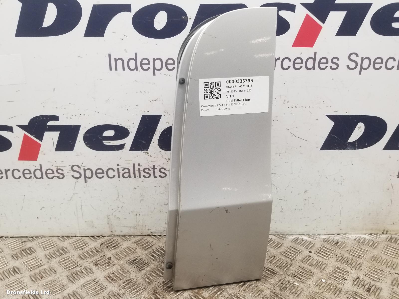 View Auto part Fuel Filler Flap Mercedes Vito 2015