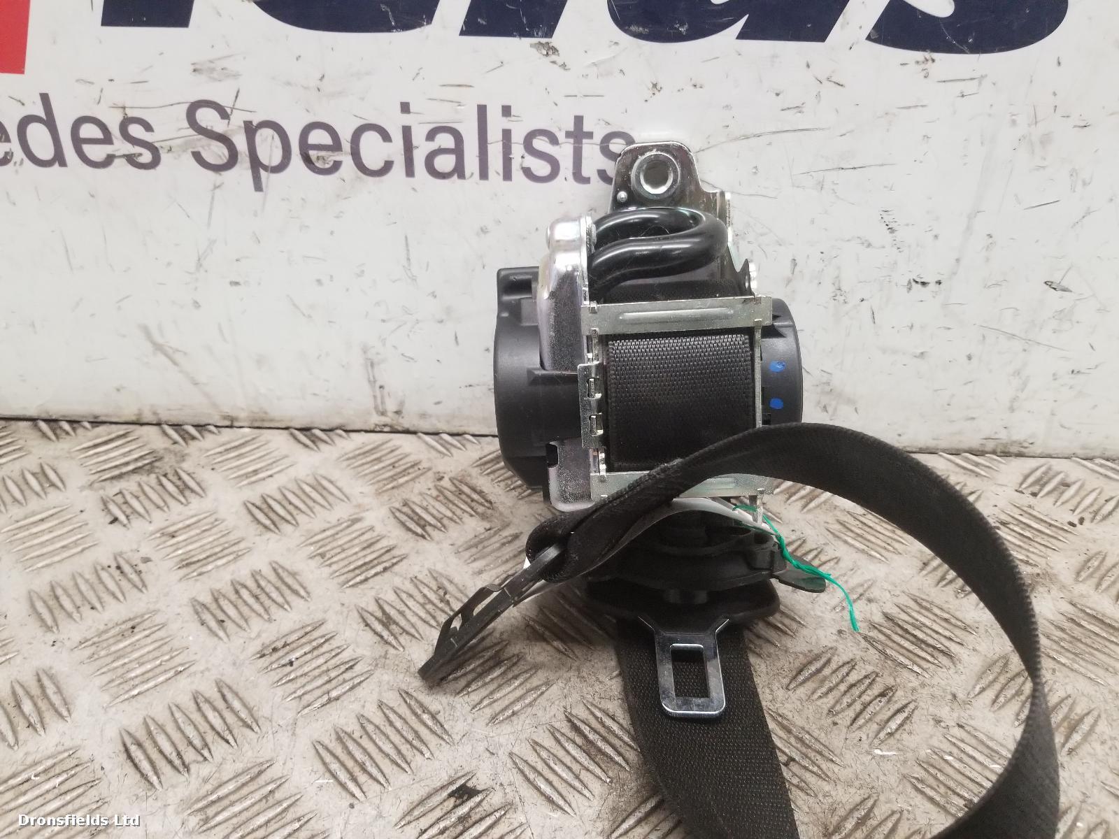 View Auto part Seat Belt Mercedes C Class 2014