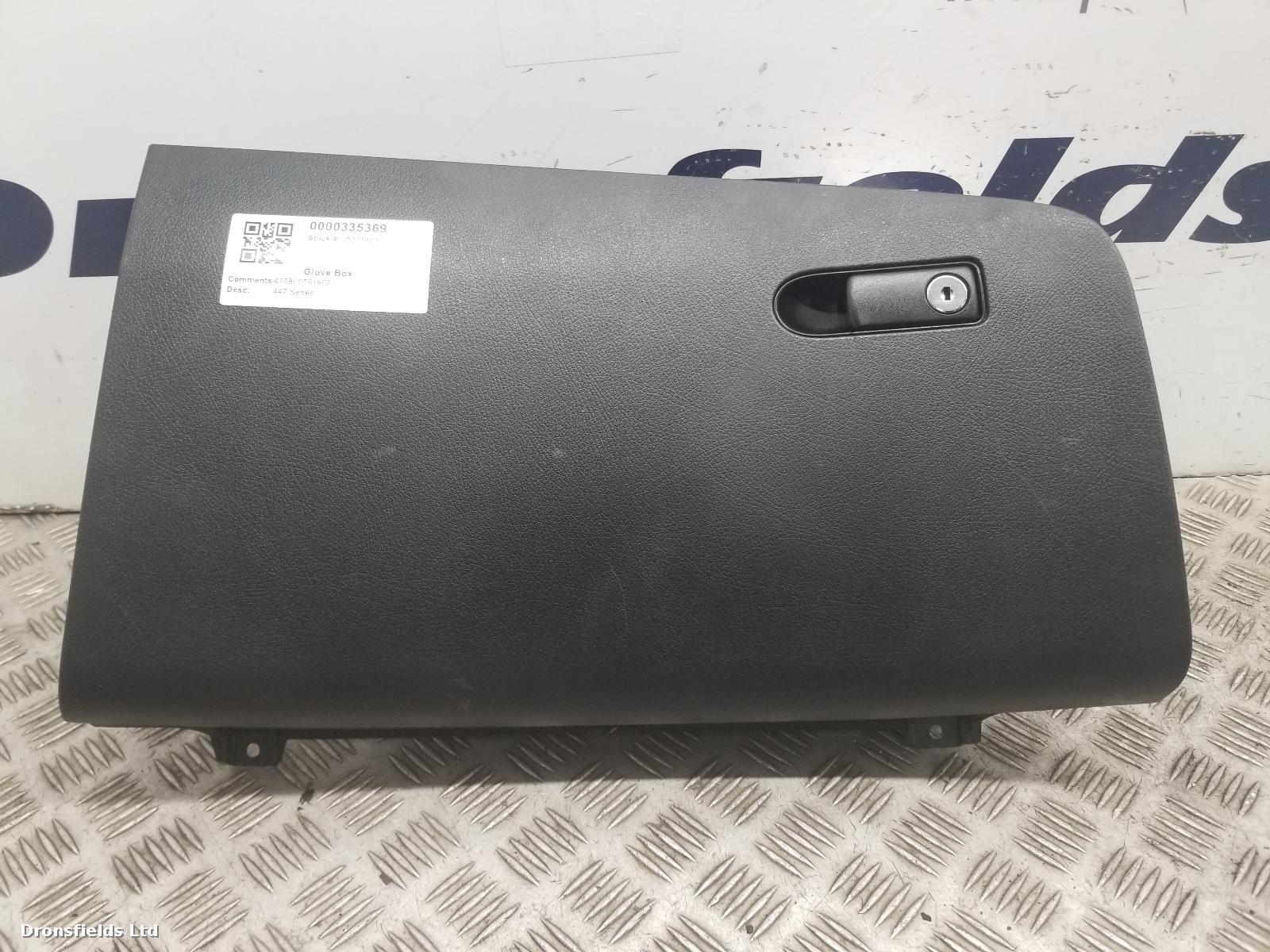 View Auto part Glove Box Mercedes Vito 2019