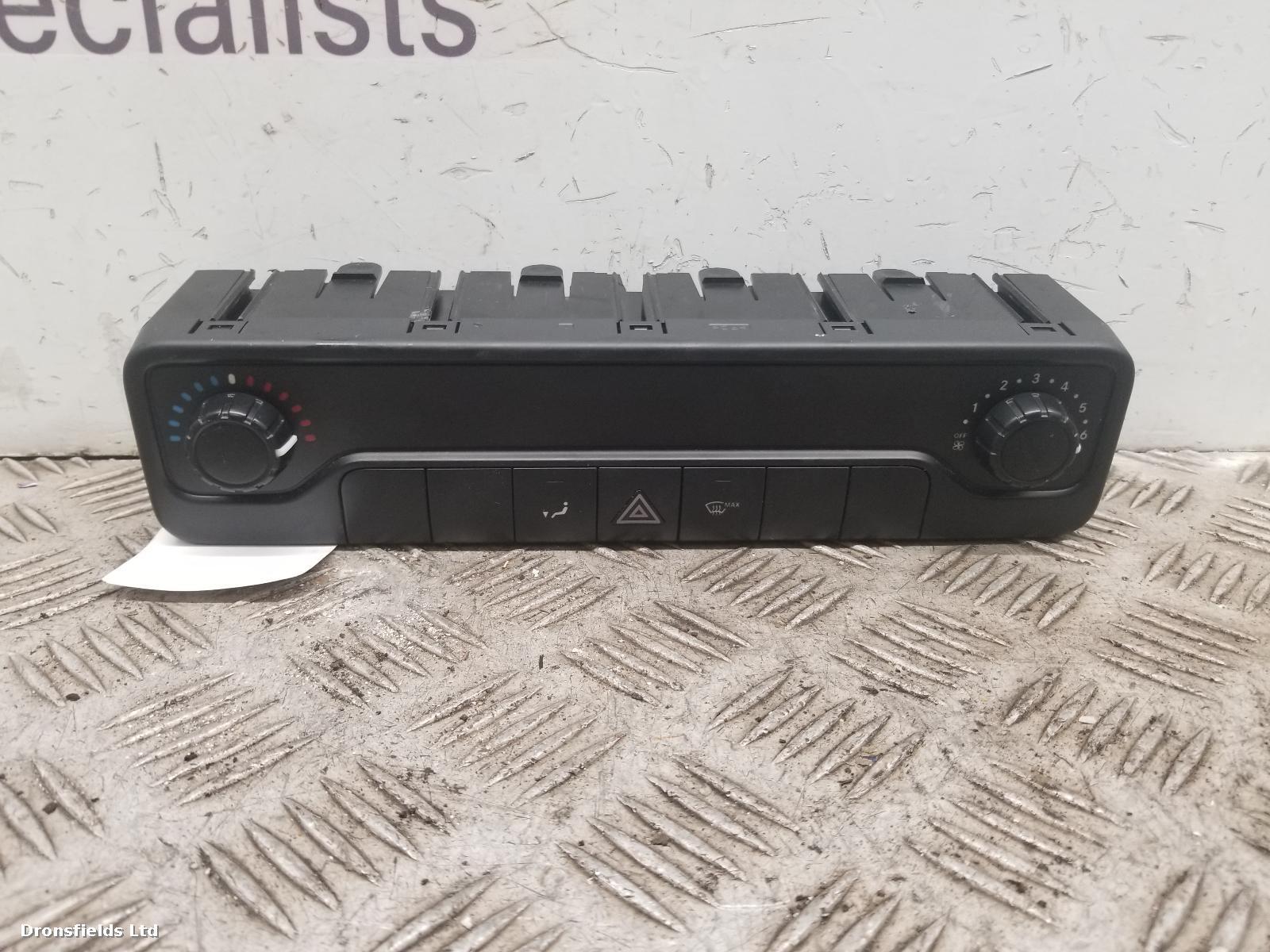 View Auto part Heater/AC Controller Mercedes Sprinter 2020