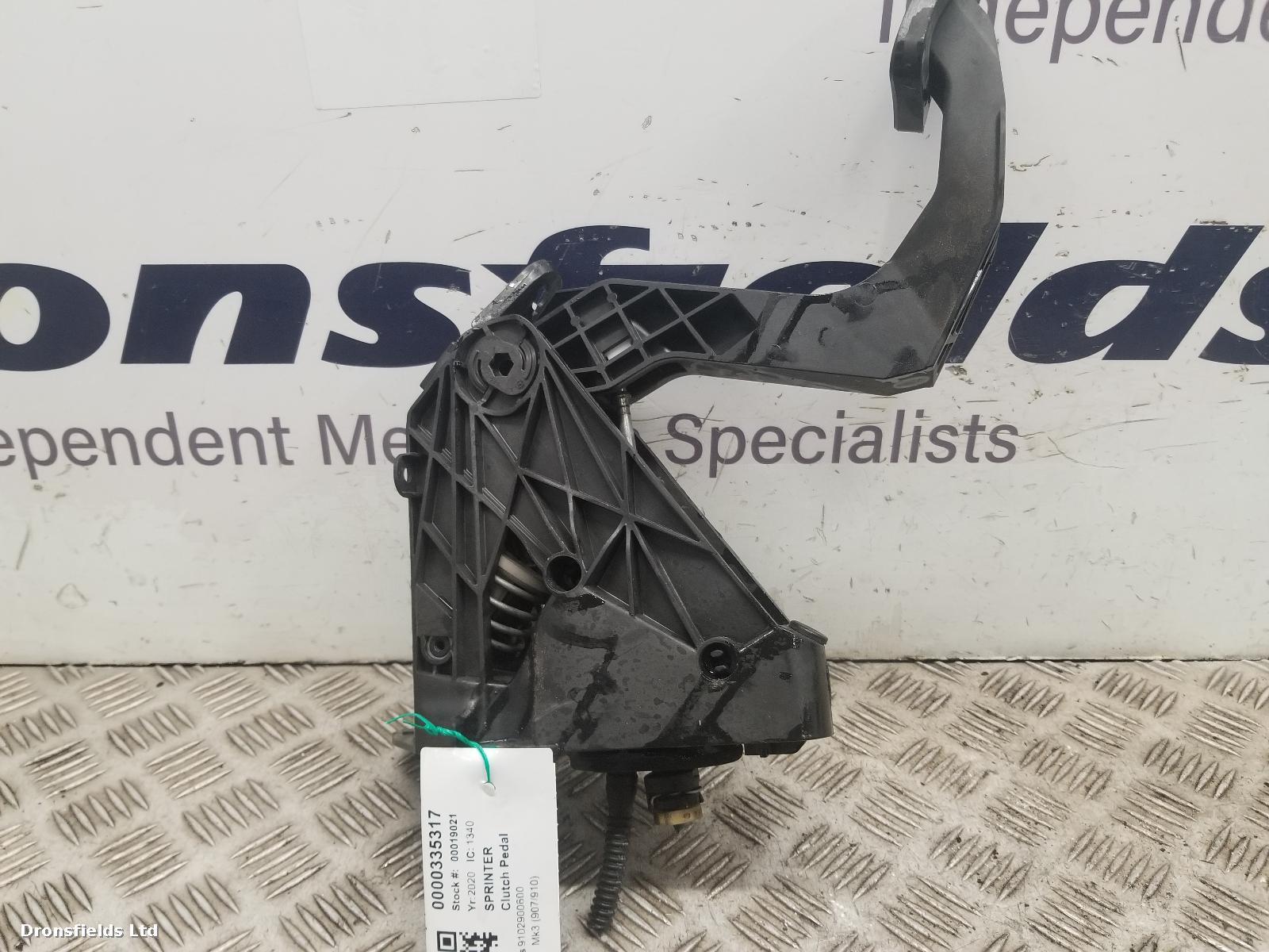 View Auto part Clutch Pedal Mercedes Sprinter 2020