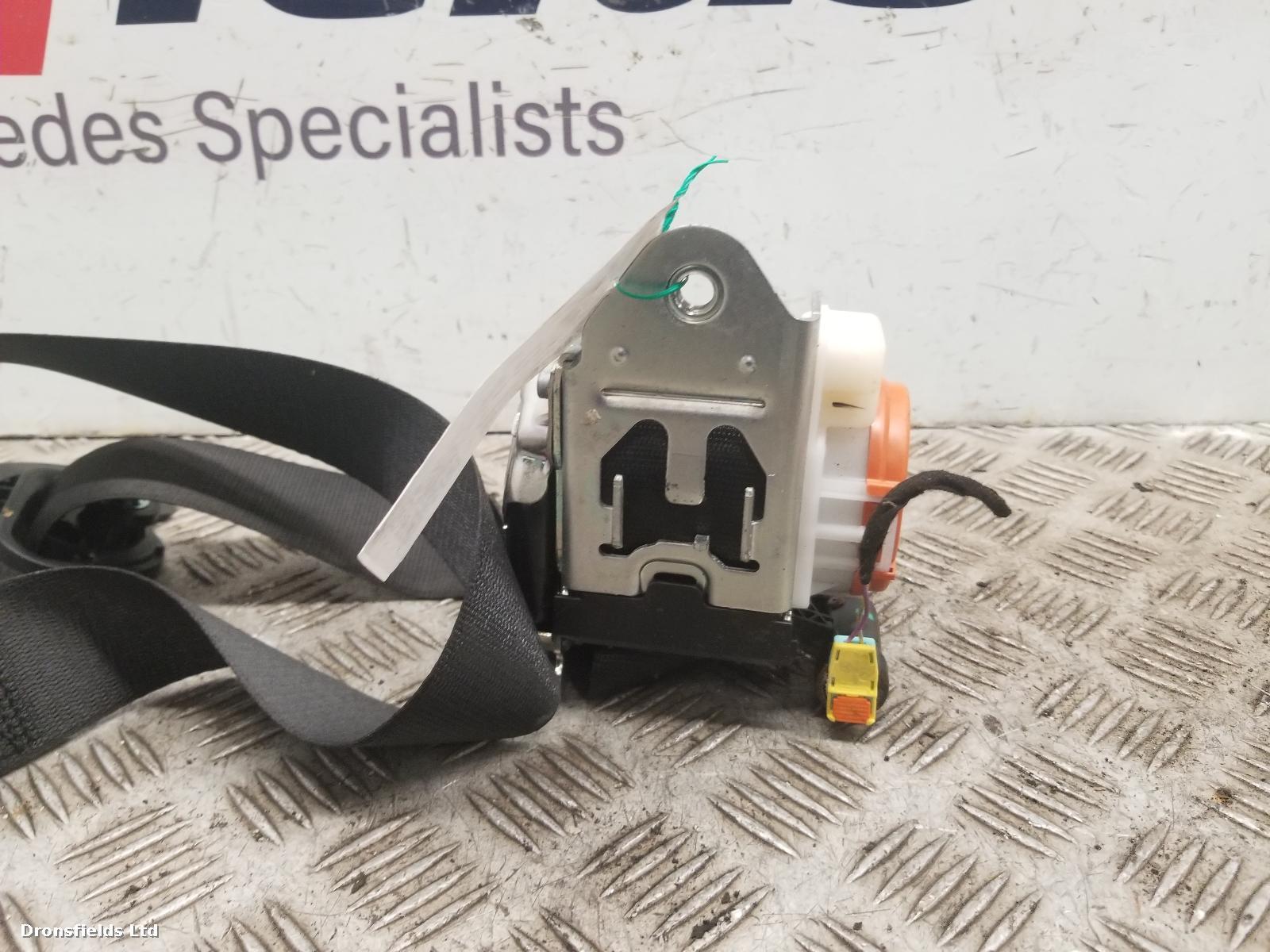 View Auto part Seat Belt Mercedes A Class 2018