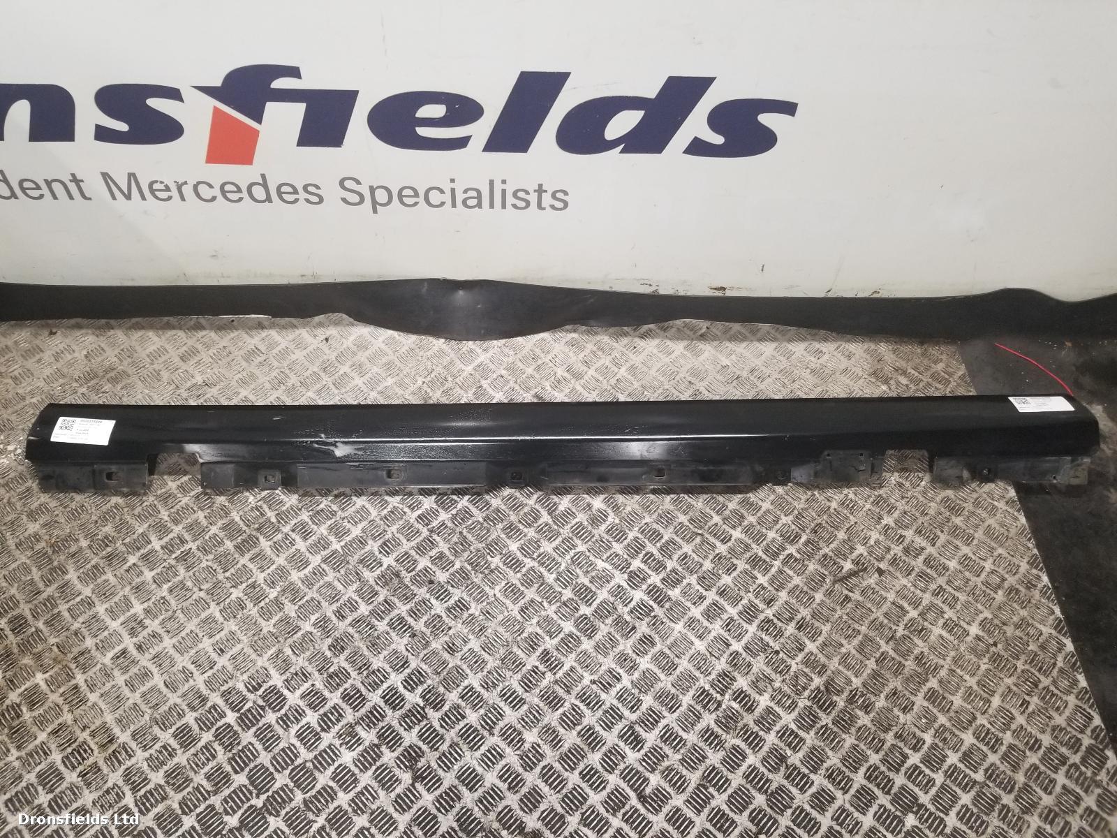 View Auto part Side Skirt Mercedes A Class 2018