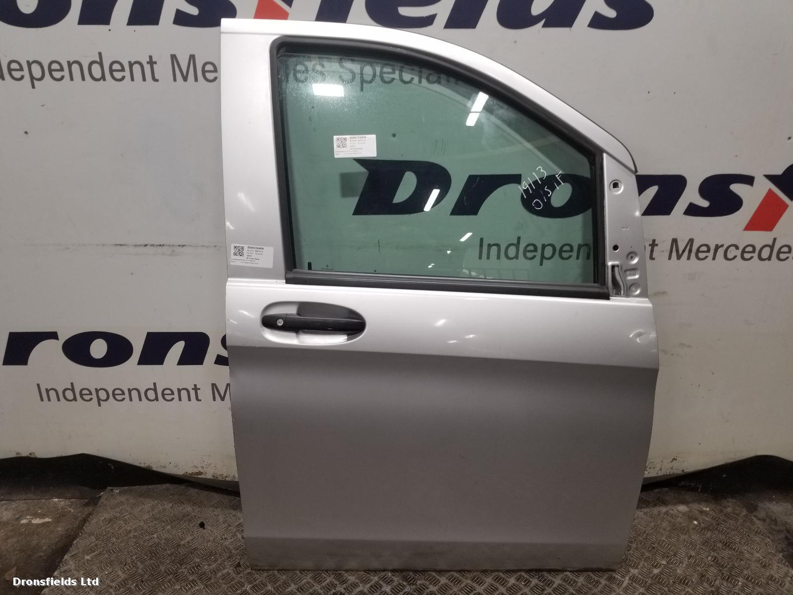 View Auto part R Front Door Mercedes Vito 2021