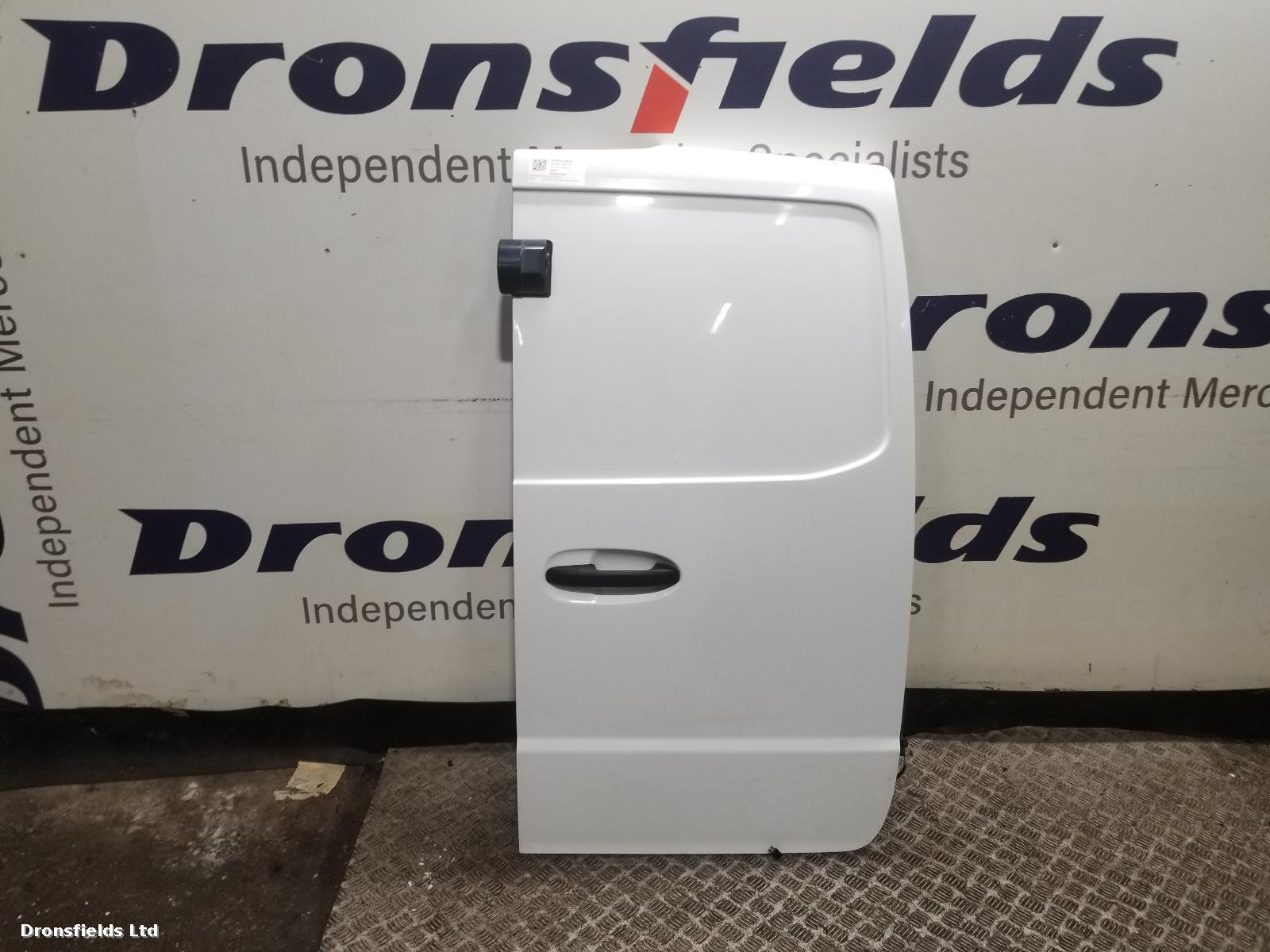 View Auto part R Rear Door Mercedes Vito 2020