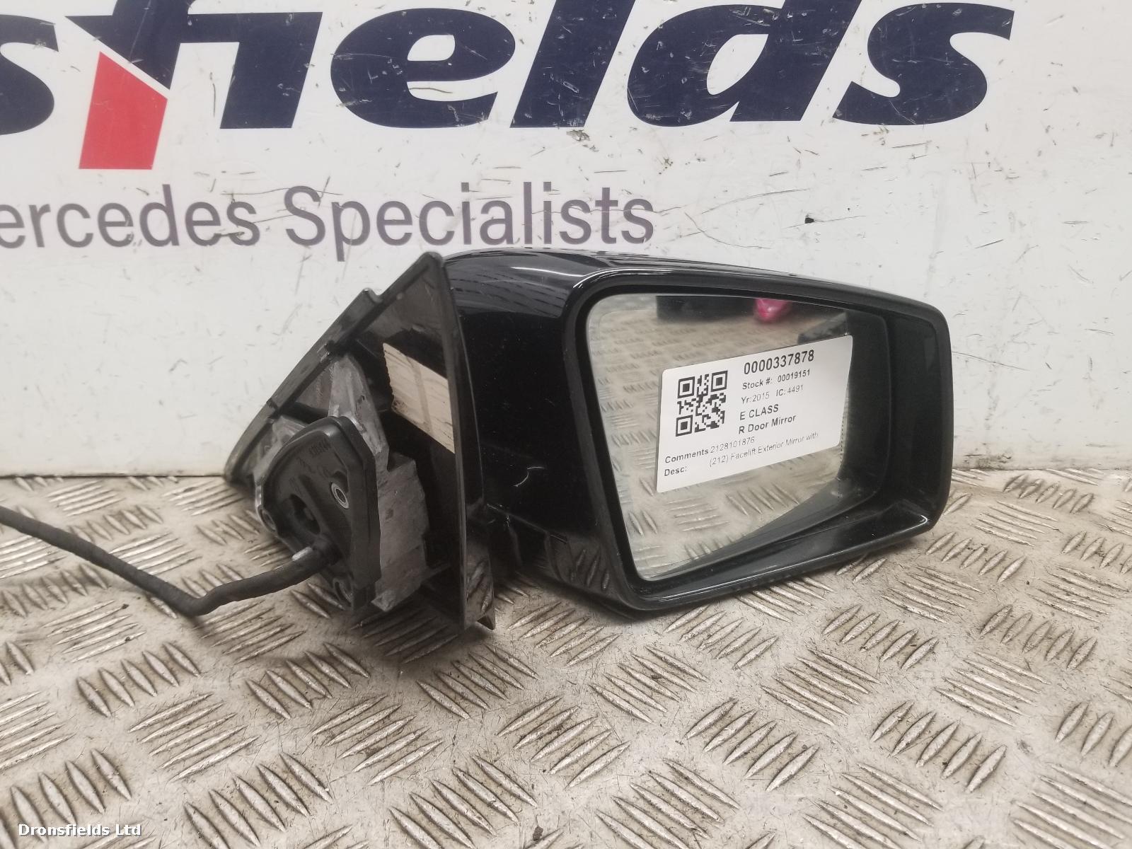 View Auto part R Door Mirror Mercedes E Class 2015