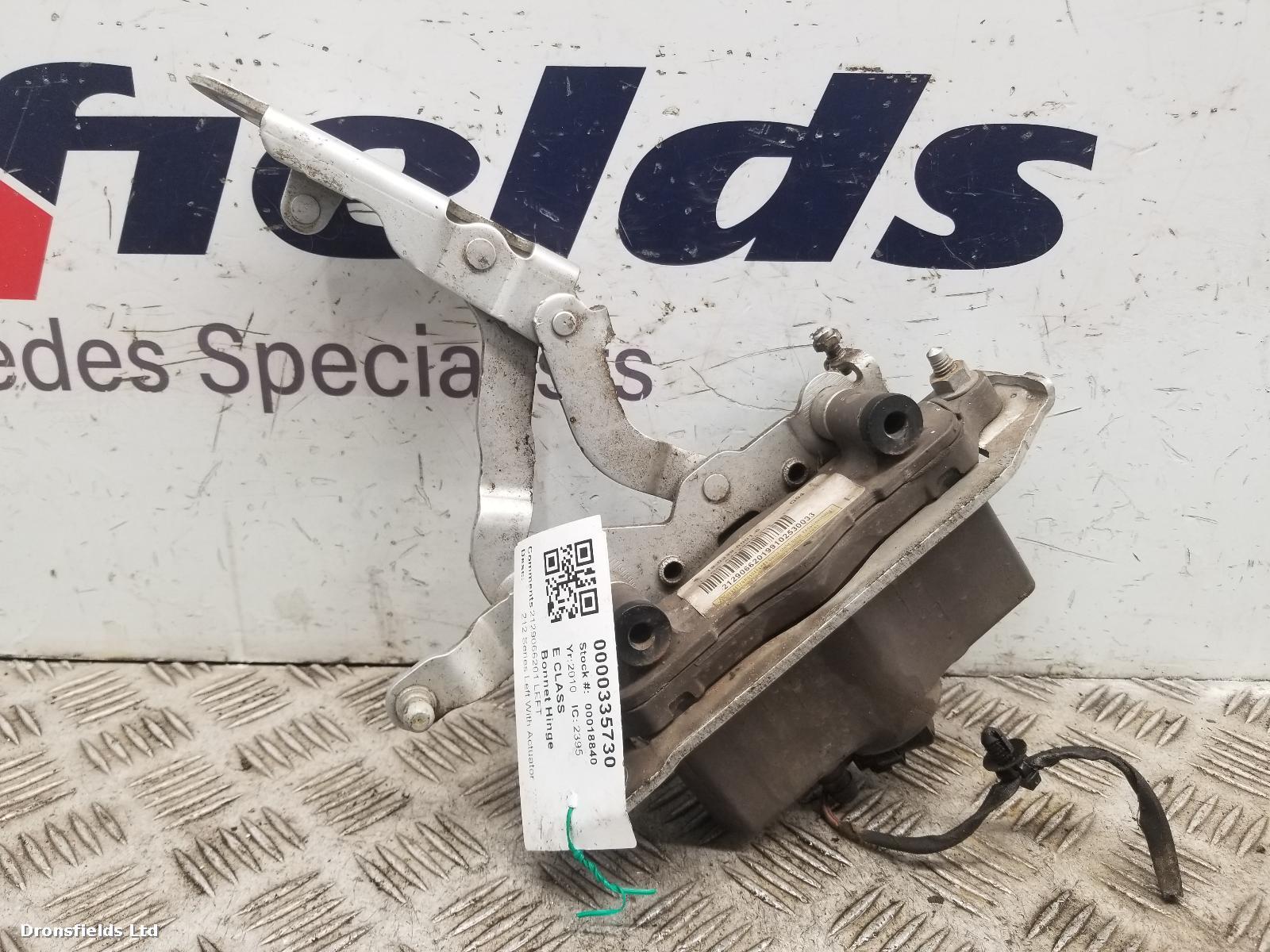 View Auto part Bonnet Hinge Mercedes E Class 2010