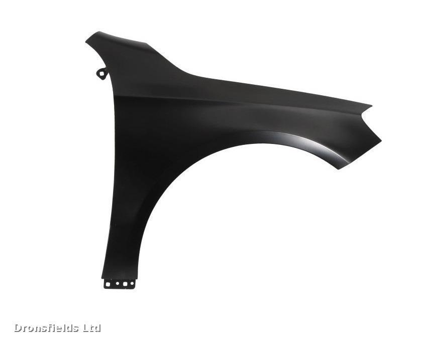 View Auto part R Wing Mercedes A Class 2013