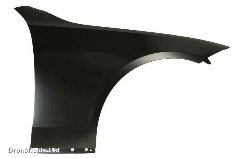 View Auto part L Wing Mercedes C Class 2024