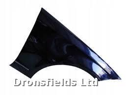 View Auto part R Wing Mercedes Cls Class 2015