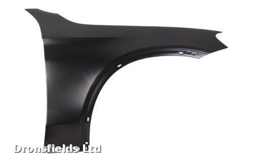 View Auto part R Wing Mercedes Glc 2019