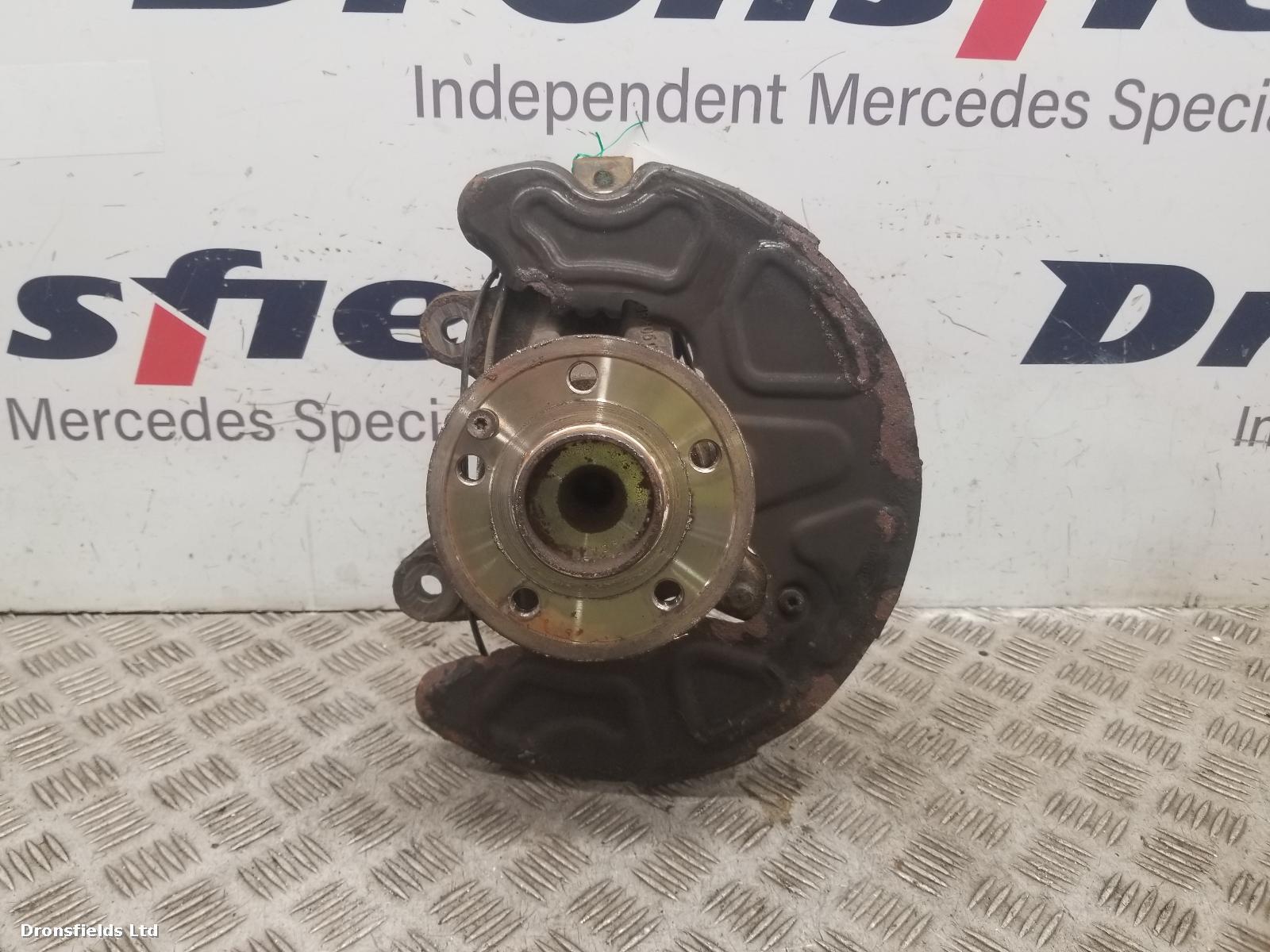 View Auto part RF Hub/Stub Axle Assembly Mercedes Vito 2020