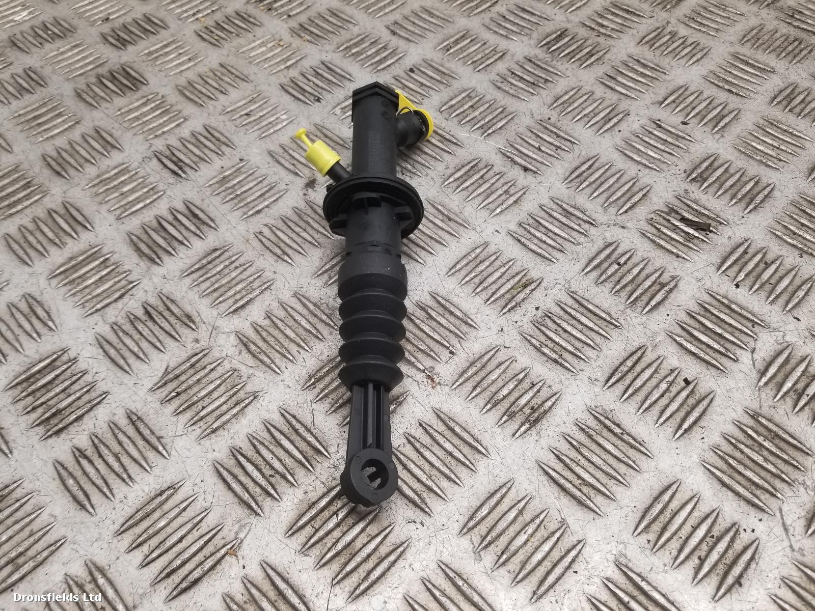 View Auto part Clutch Master Cylinder Mercedes Citan 2013