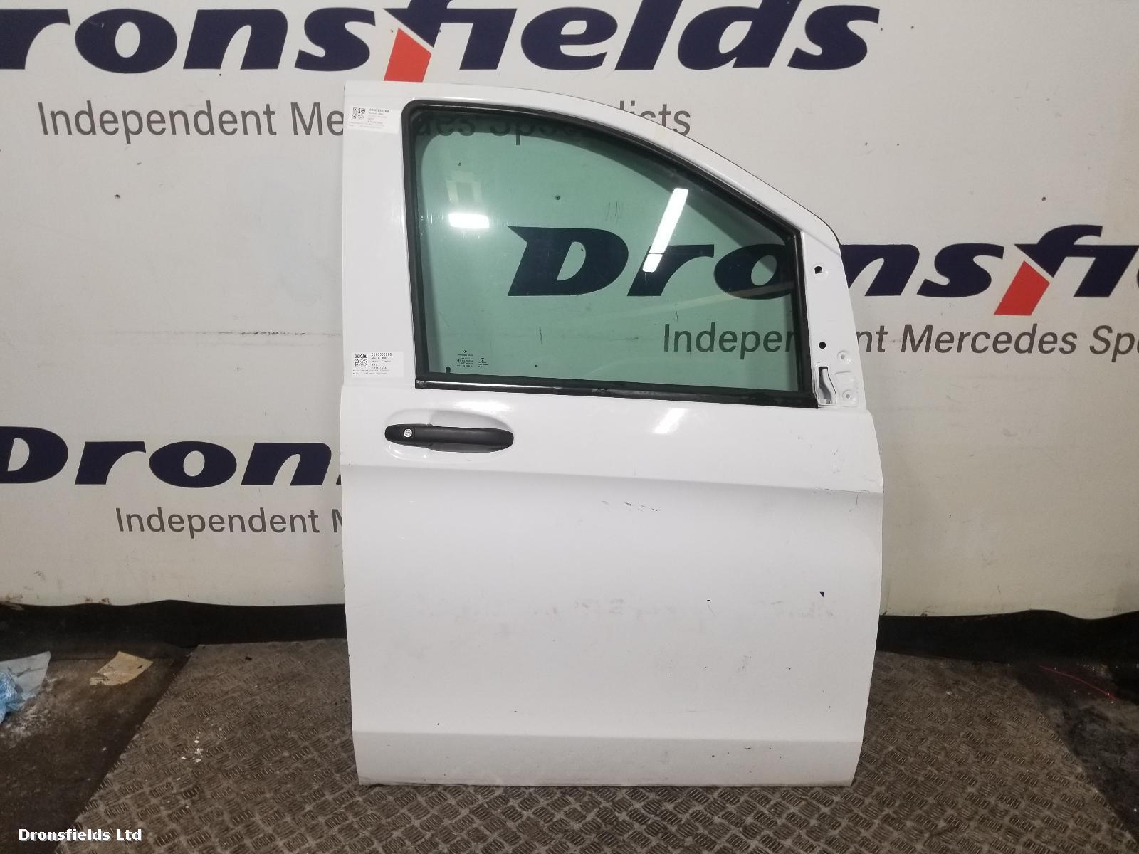 View Auto part R Front Door Mercedes Vito 2021