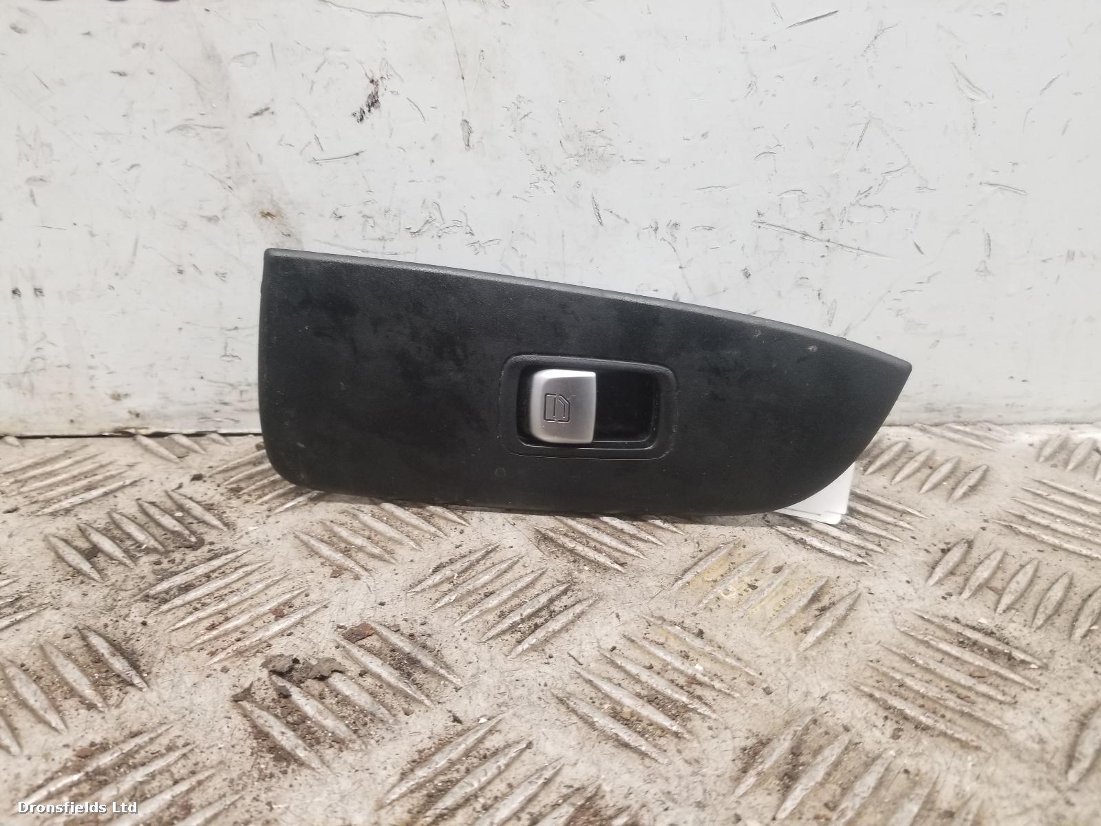 View Auto part Elect. Window Switch Mercedes Vito 2019