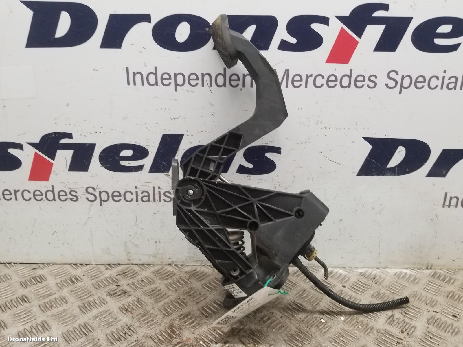 View Auto part Clutch Pedal Mercedes Sprinter 2021