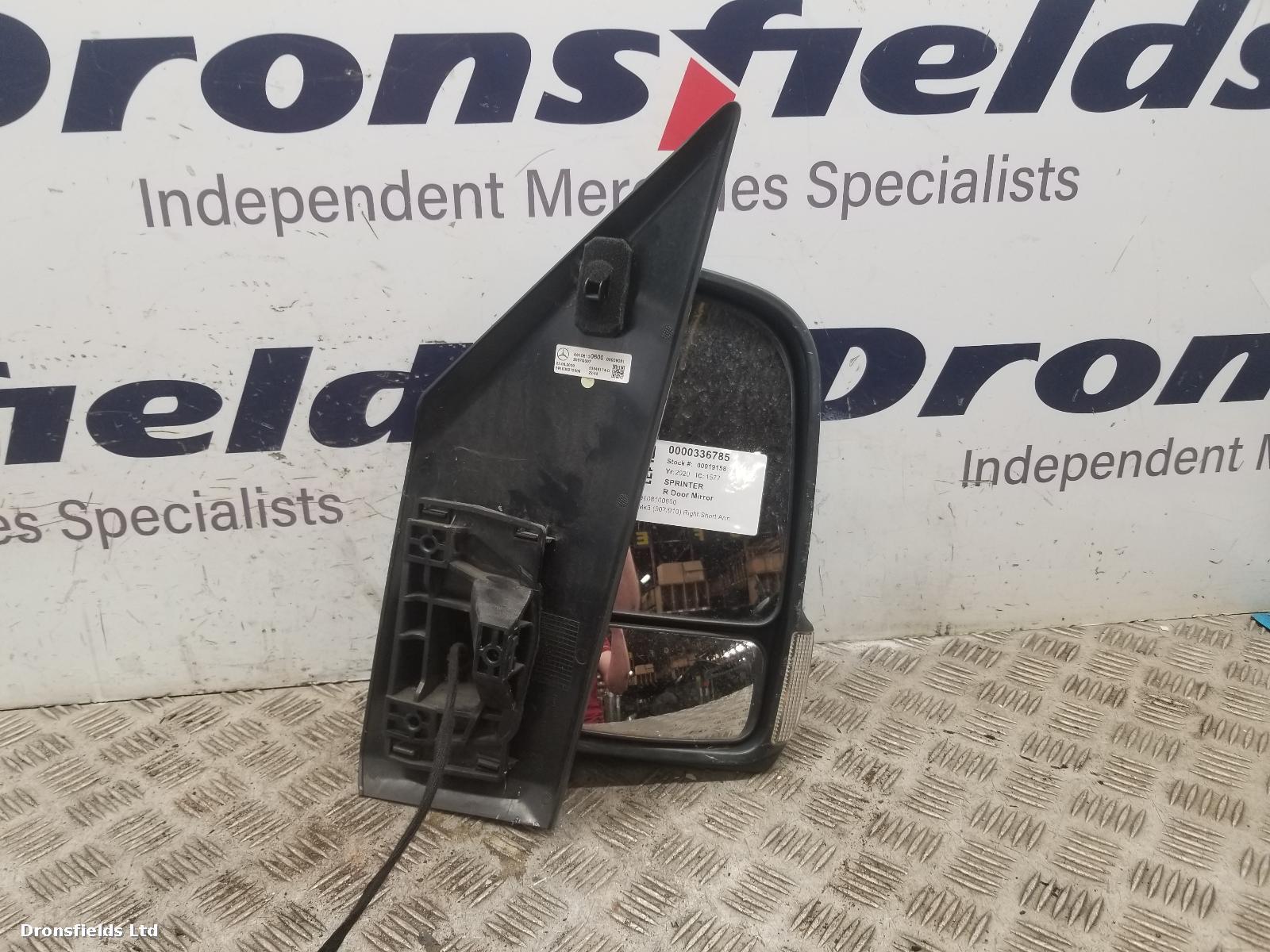 View Auto part R Door Mirror Mercedes Sprinter 2020