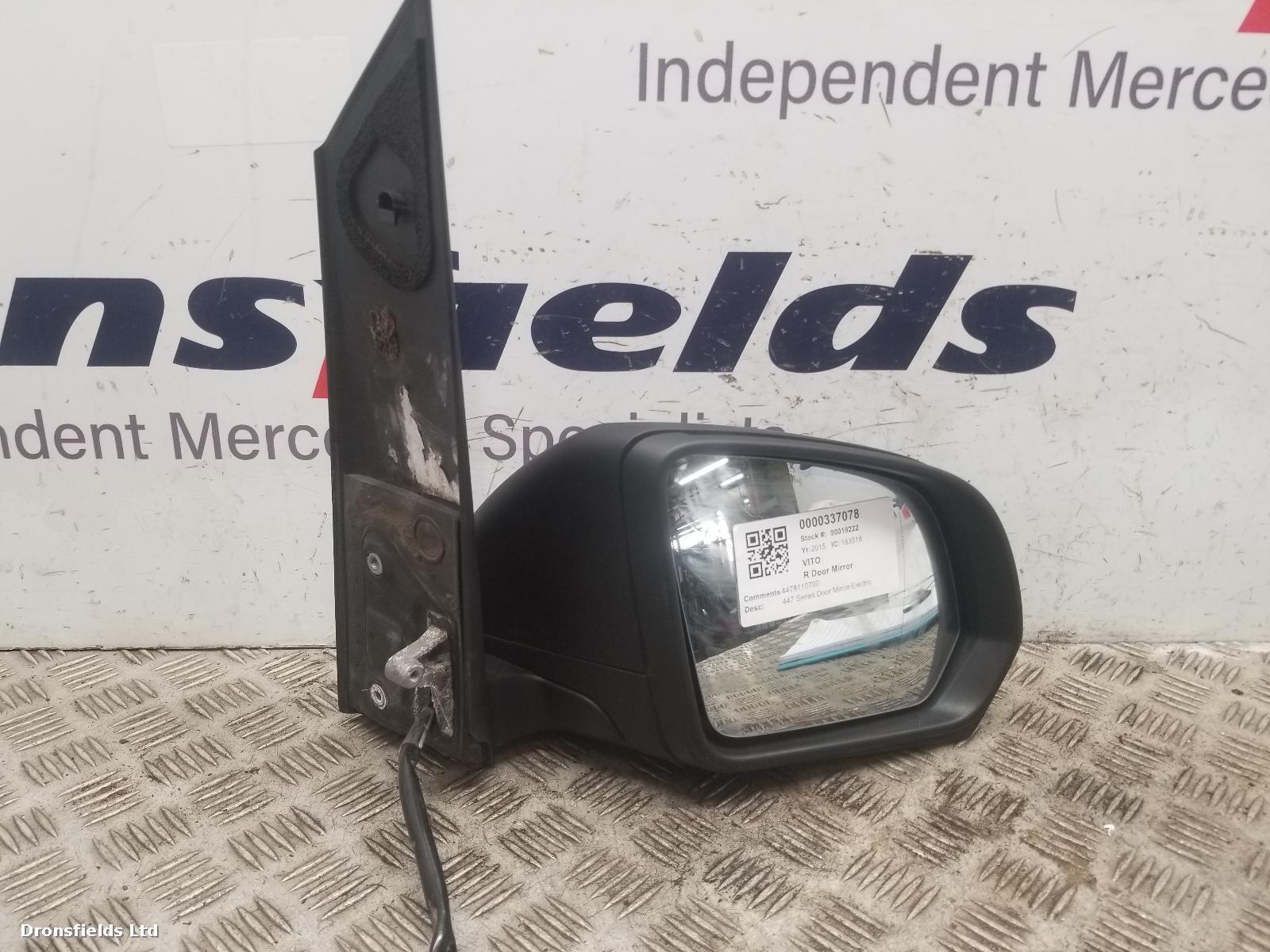 View Auto part R Door Mirror Mercedes Vito 2015