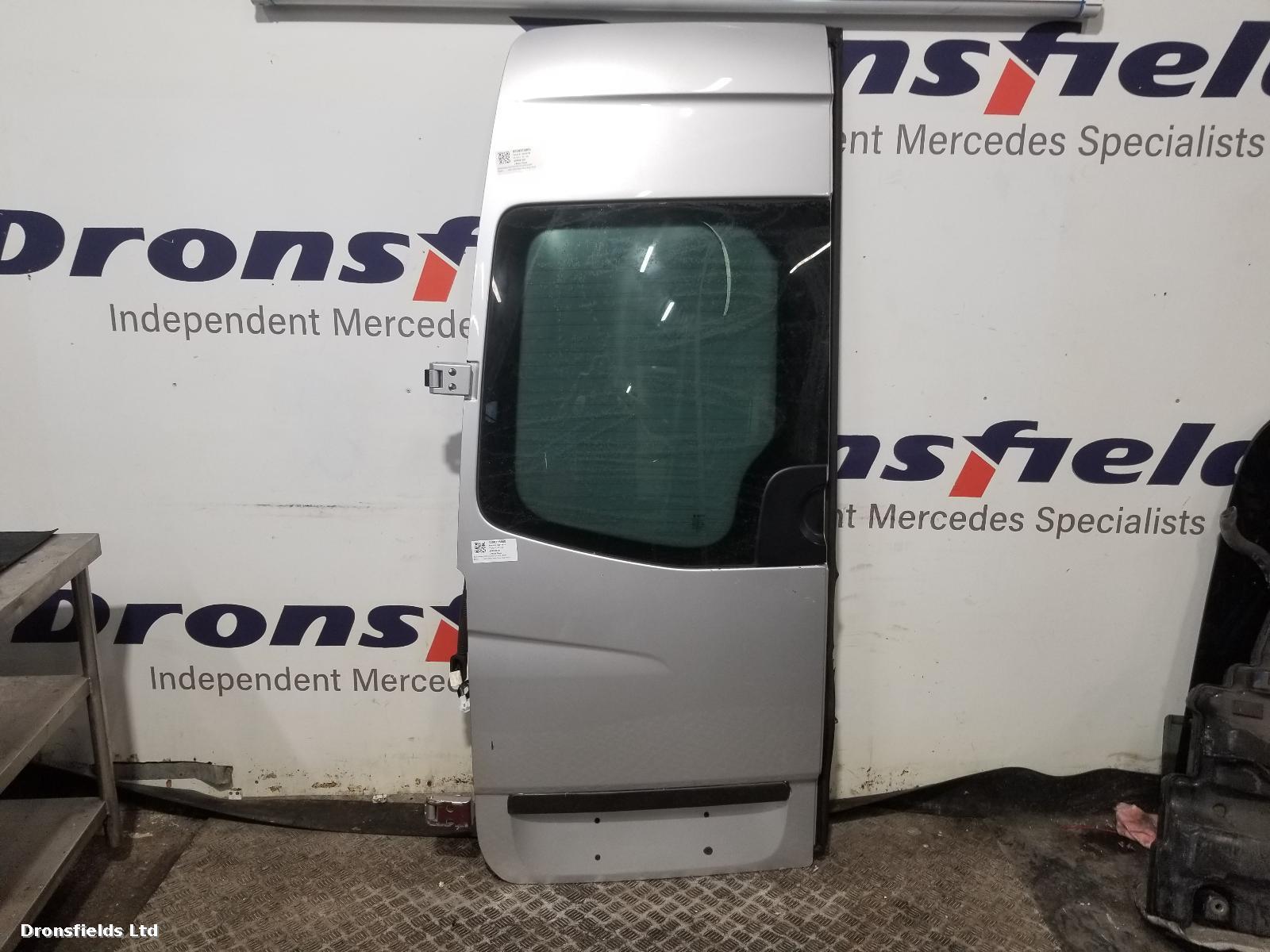 View Auto part L Rear Door Mercedes Sprinter 2015