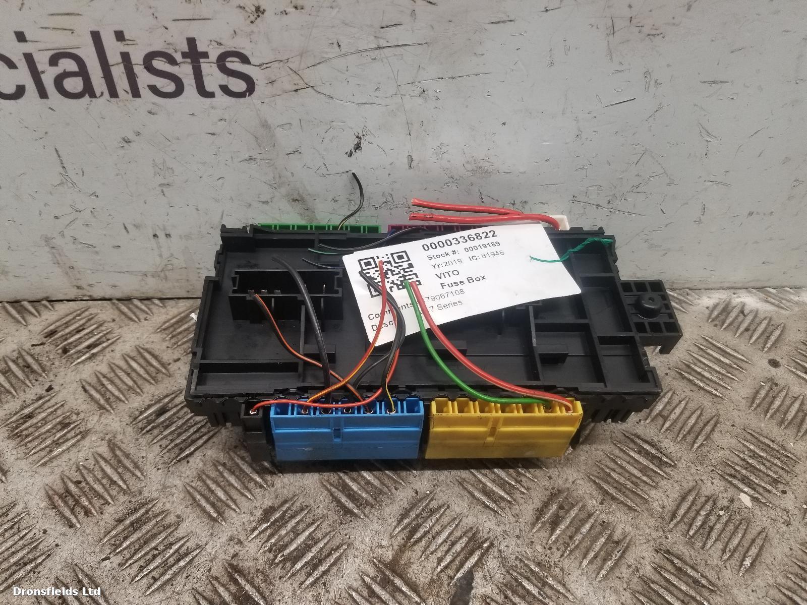 View Auto part Fuse Box Mercedes Vito 2019