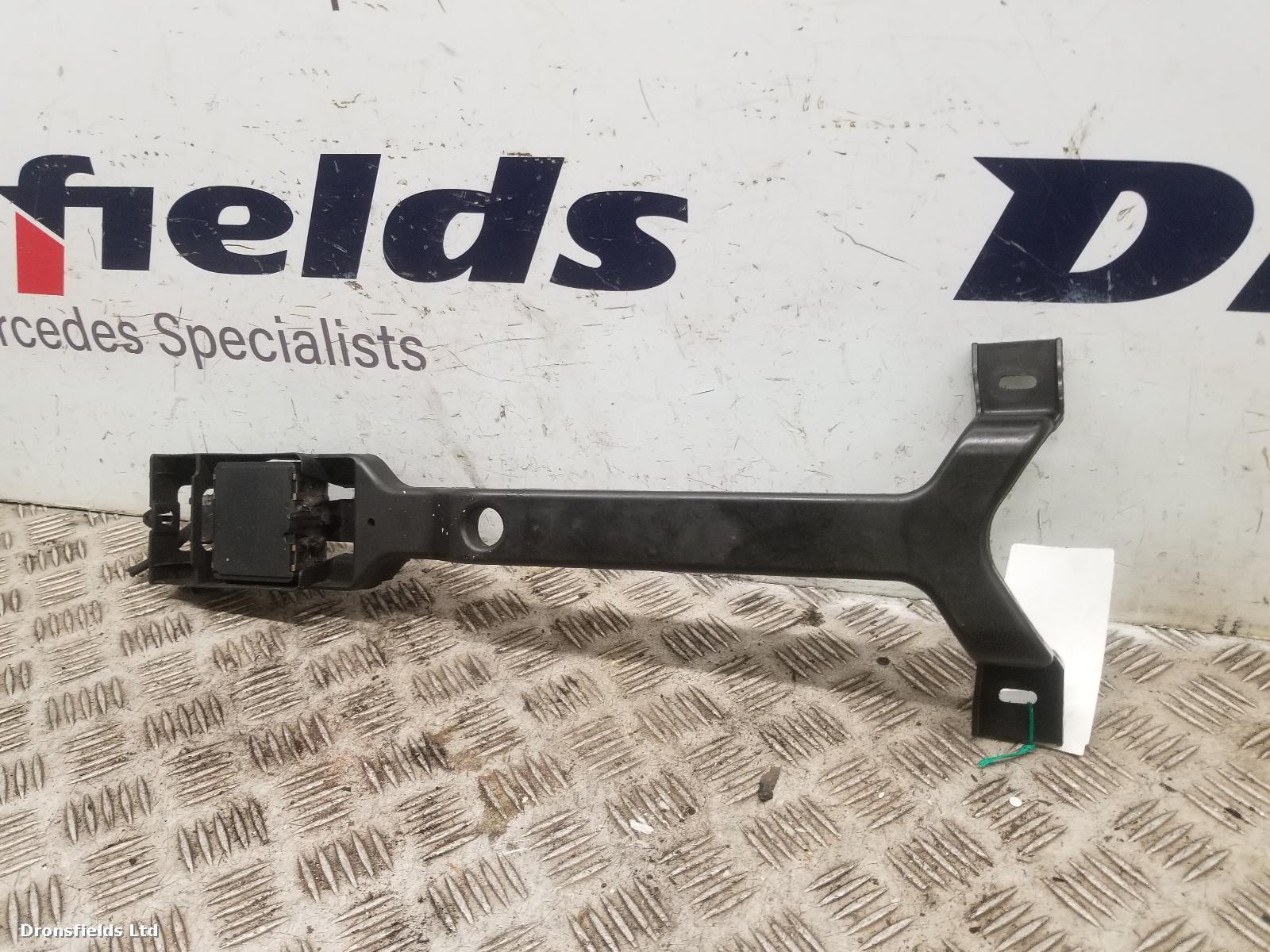 View Auto part Radar Sensor Mercedes Sprinter 2020