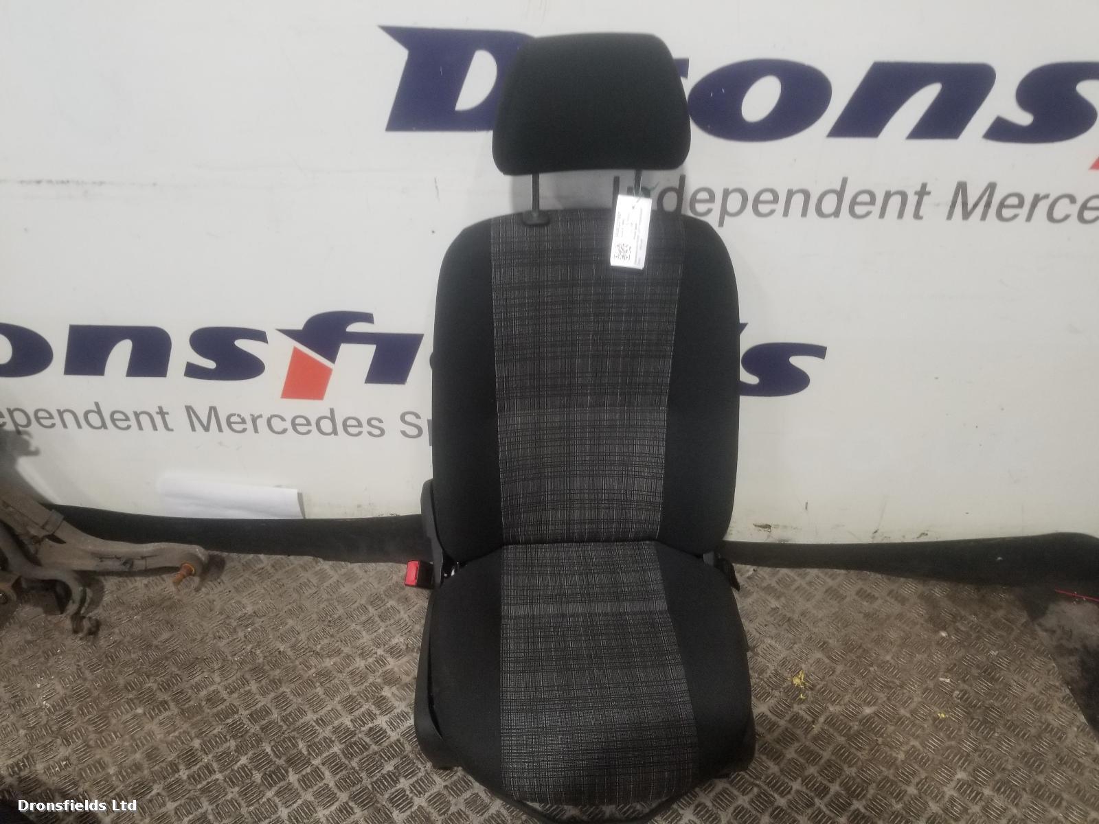 View Auto part Front Seat Mercedes Sprinter 2017