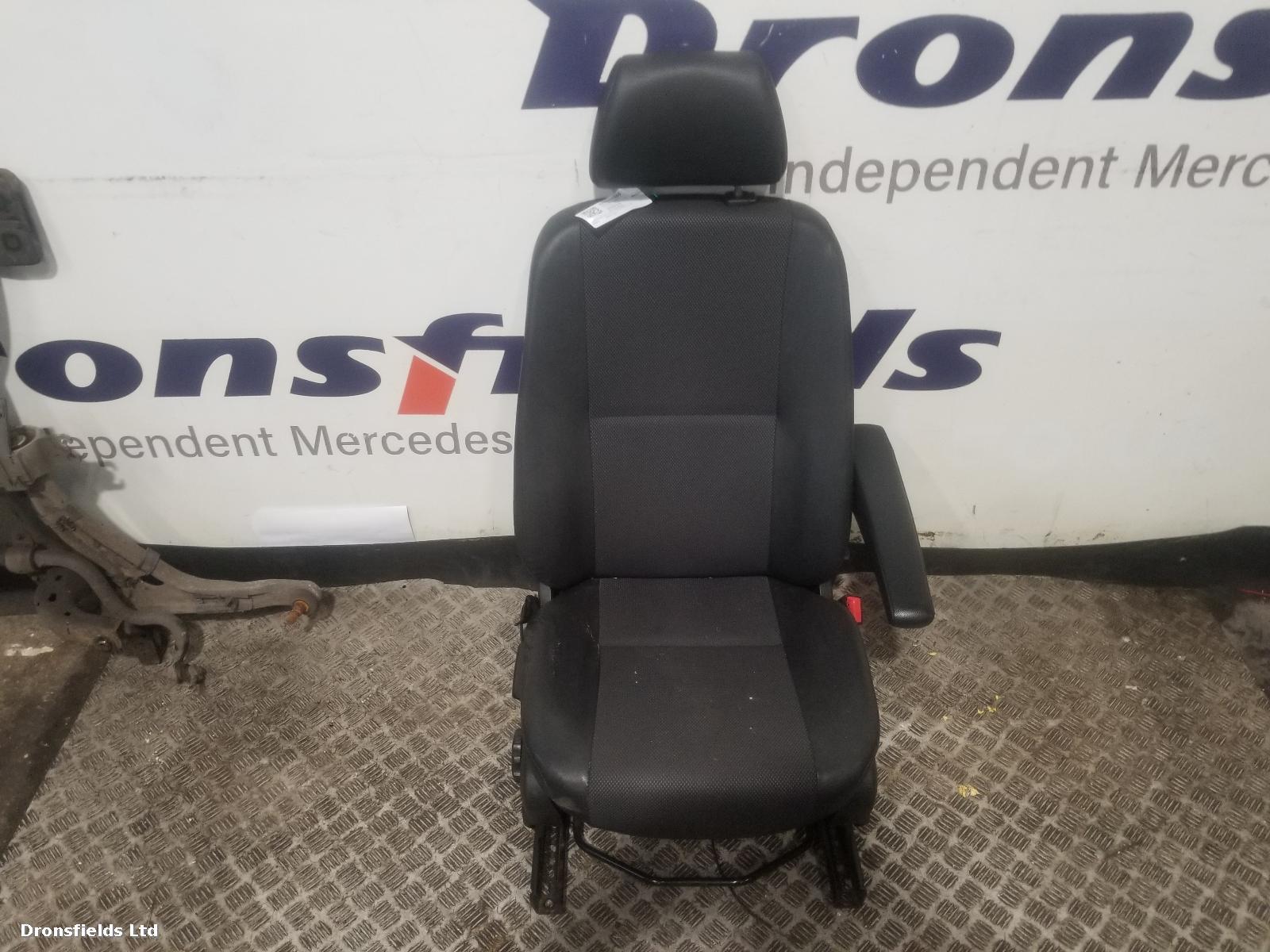 View Auto part Front Seat Mercedes Sprinter 2016