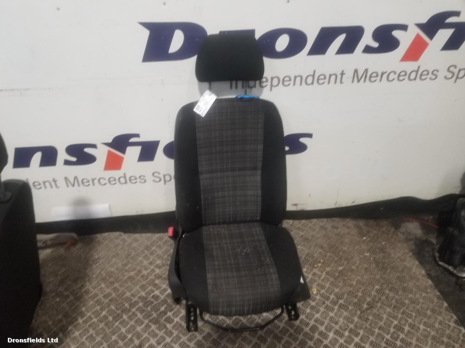 View Auto part Front Seat Mercedes Sprinter 2017