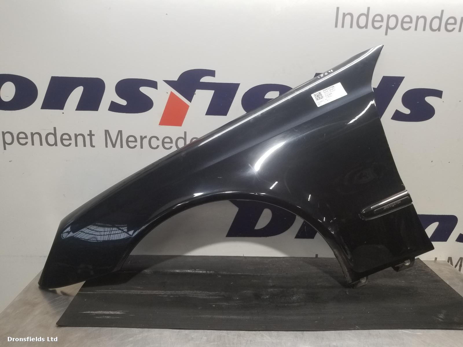 View Auto part L Wing Mercedes E Class 2008